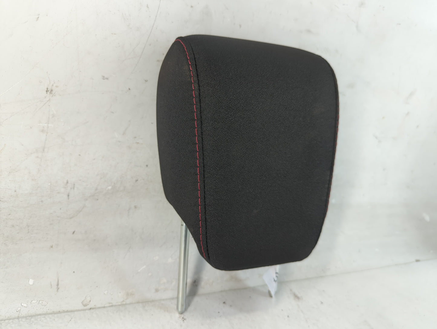 2014-2017 Chevrolet Equinox Headrest Head Rest Rear Seat Fits Fits 2014 2015 2016 2017 OEM Used Auto Parts - Oemusedautopart