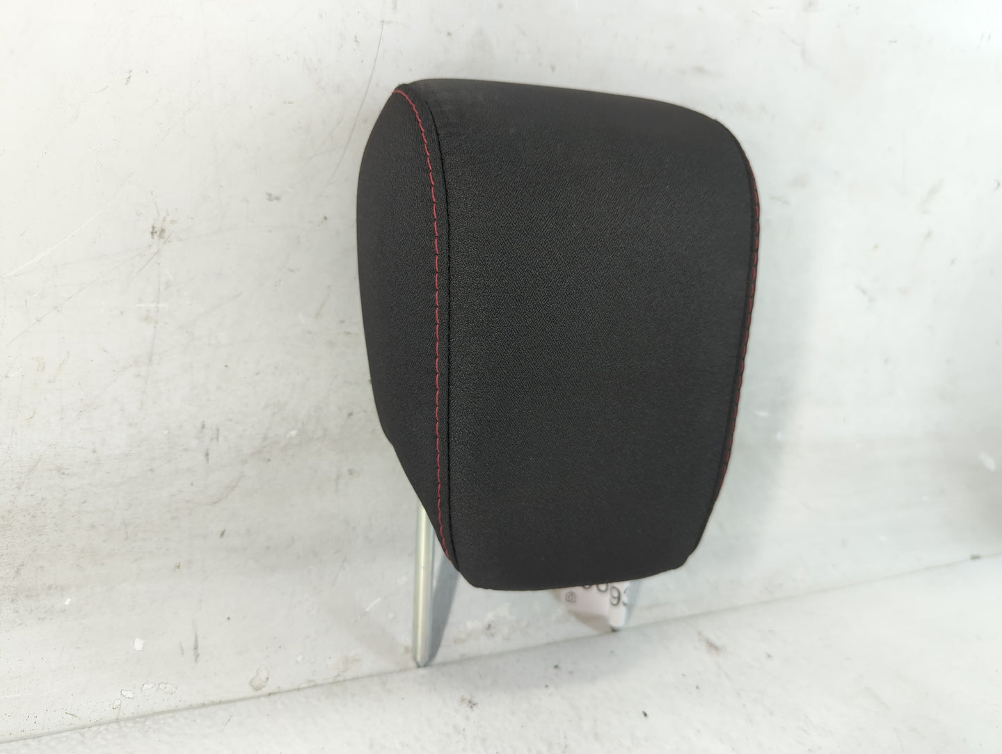 2014-2017 Chevrolet Equinox Headrest Head Rest Rear Seat Fits Fits 2014 2015 2016 2017 OEM Used Auto Parts - Oemusedautopart
