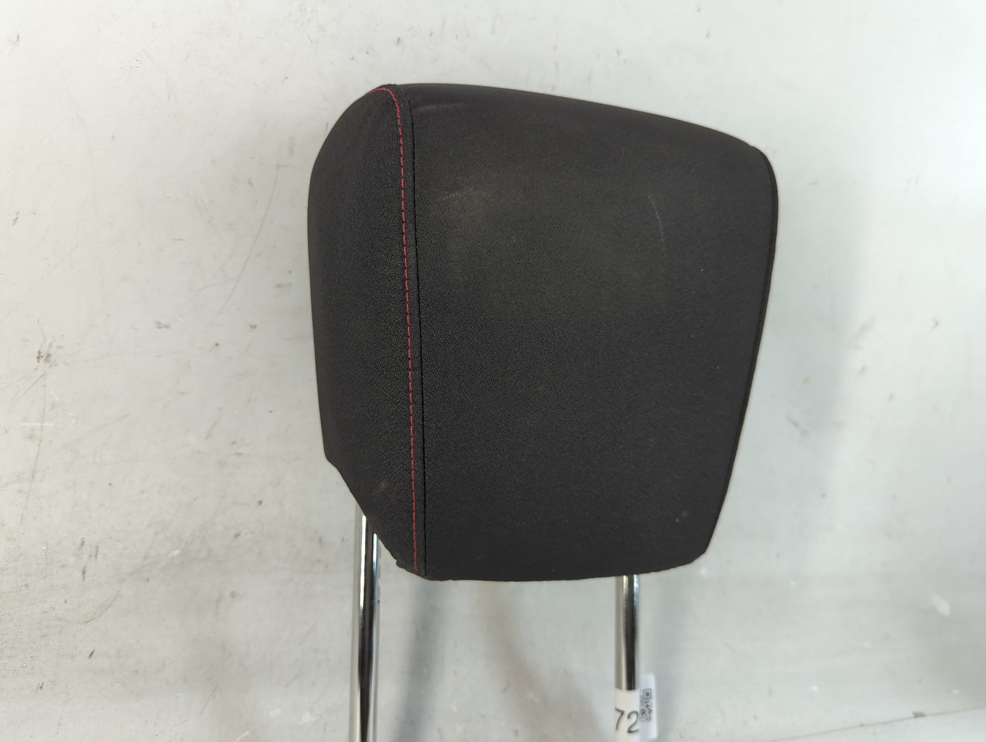 2014-2017 Chevrolet Equinox Headrest Head Rest Front Driver Passenger Seat Fits Fits 2014 2015 2016 2017 OEM Used Auto Parts