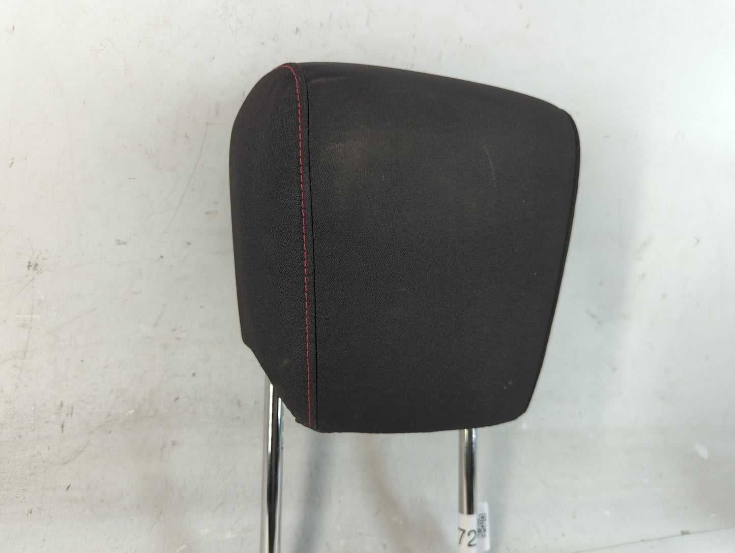 2014-2017 Chevrolet Equinox Headrest Head Rest Front Driver Passenger Seat Fits Fits 2014 2015 2016 2017 OEM Used Auto Parts