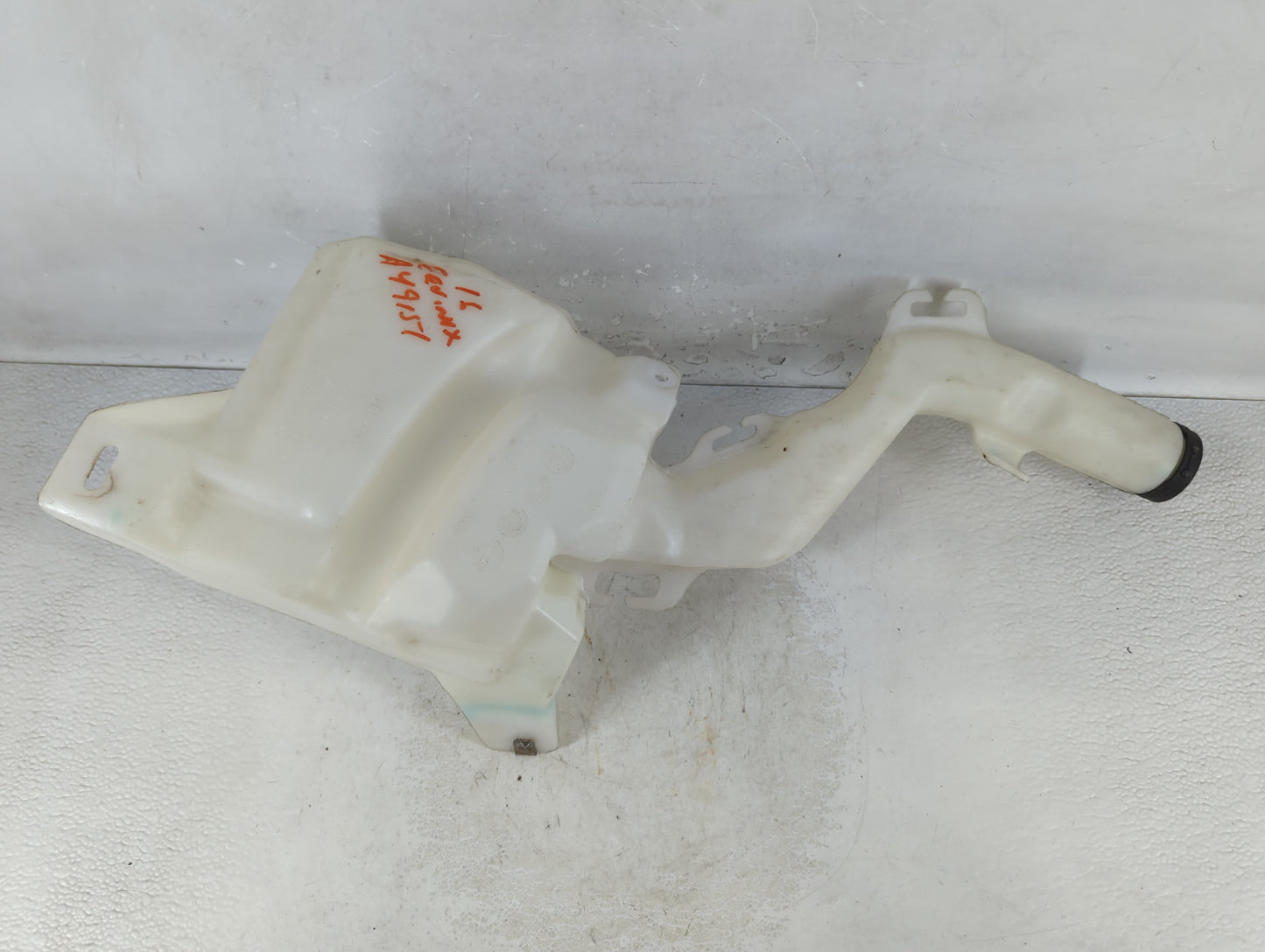 2010-2017 Chevrolet Equinox Windshield Washer Fluid Reservoir Bottle Oem - Oemusedautoparts1.com