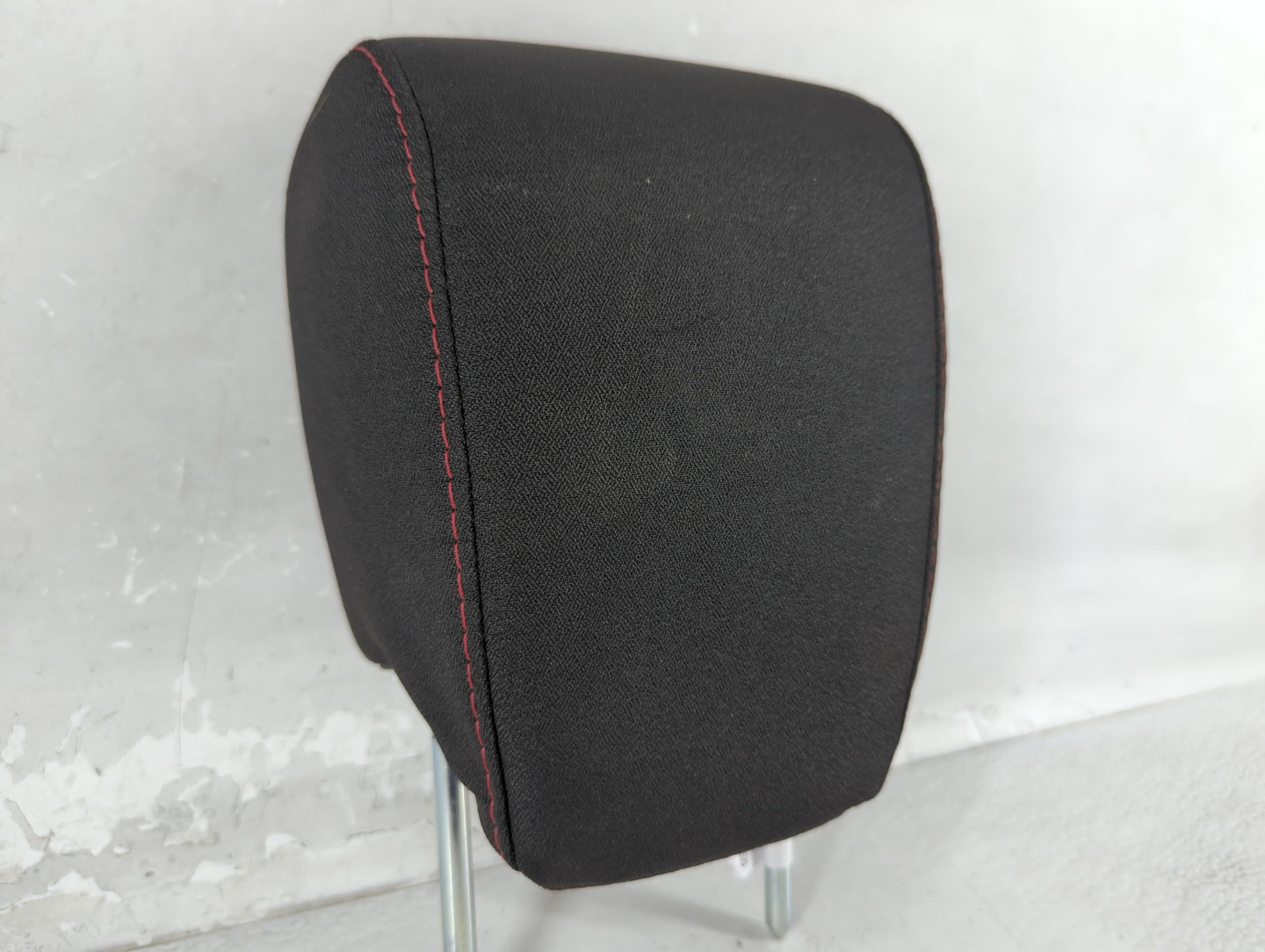 2014-2017 Chevrolet Equinox Headrest Head Rest Rear Seat Fits Fits 2014 2015 2016 2017 OEM Used Auto Parts - Oemusedautopart