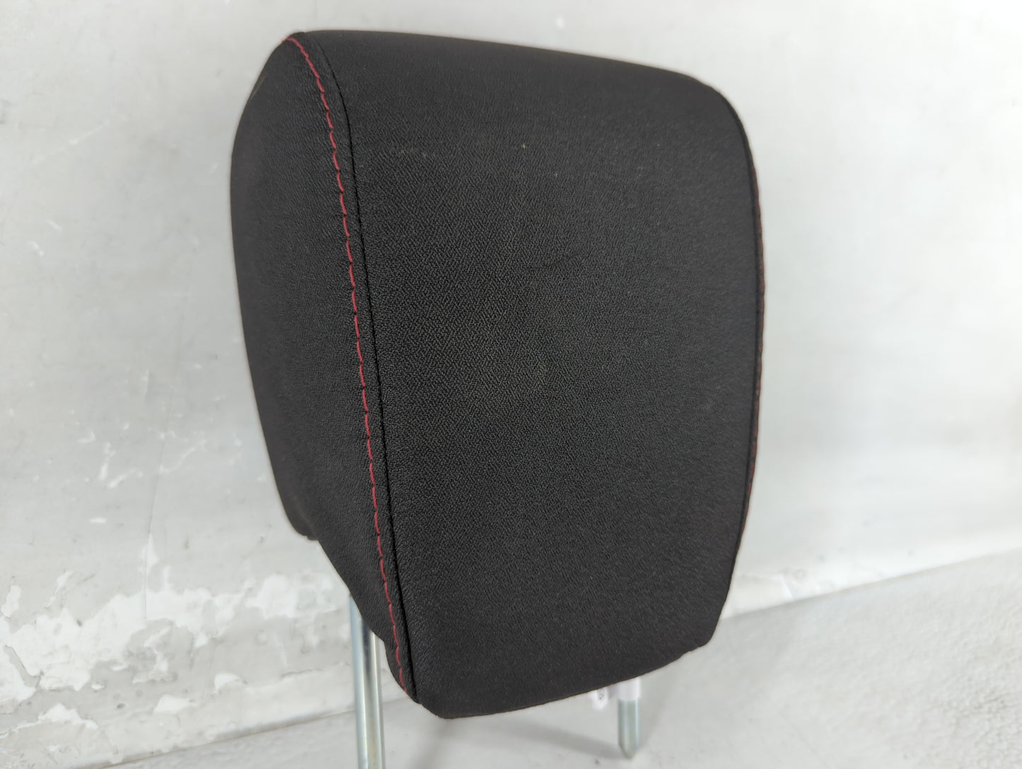 2014-2017 Chevrolet Equinox Headrest Head Rest Rear Seat Fits Fits 2014 2015 2016 2017 OEM Used Auto Parts - Oemusedautopart