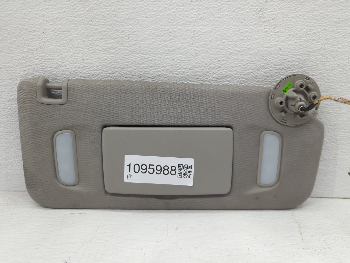 2010-2017 Chevrolet Equinox Sun Visor Shade Replacement Passenger Right Mirror Fits Fits 2010 2011 2012 2013 2014 2015 2016 