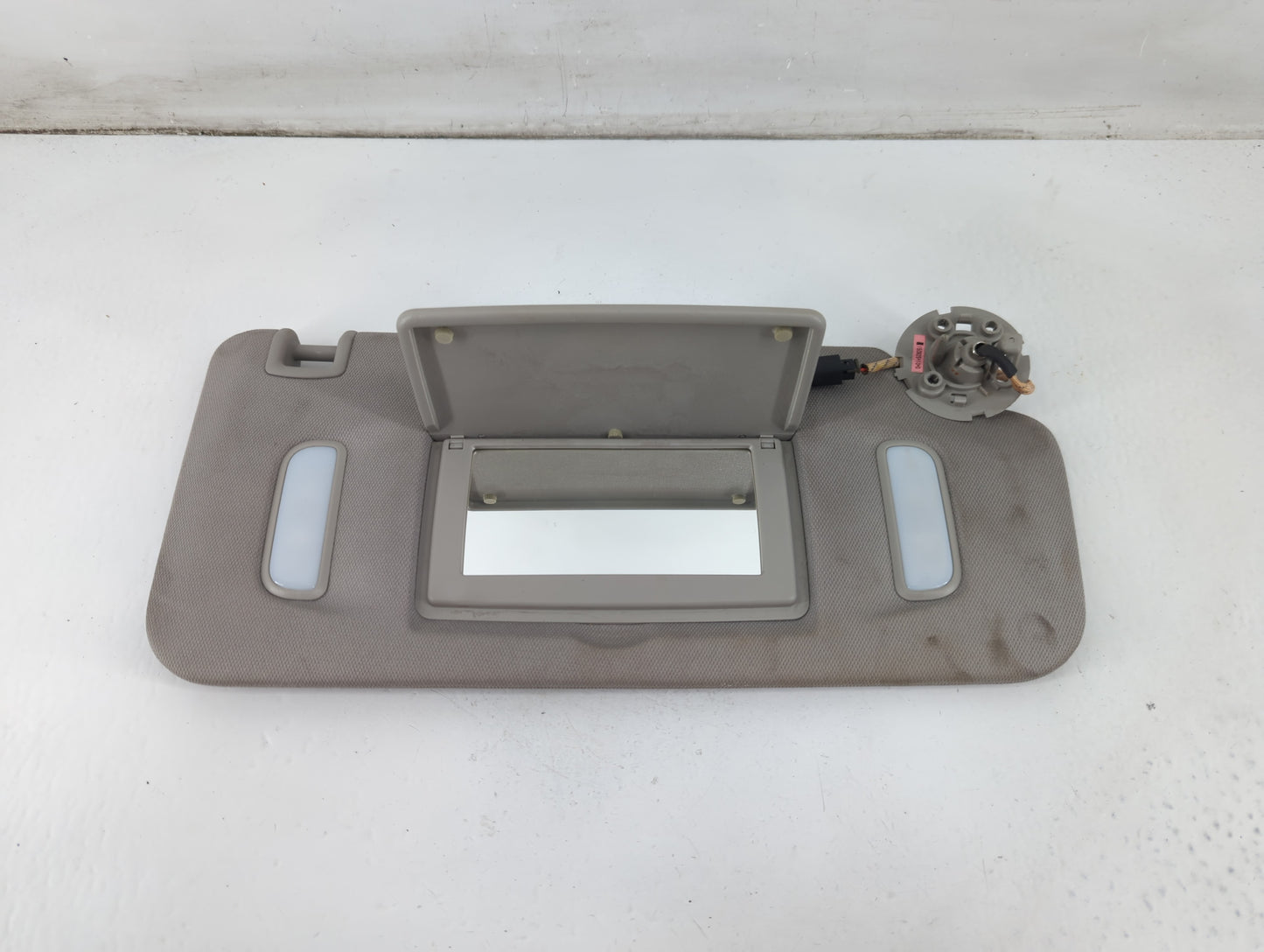 2010-2017 Chevrolet Equinox Sun Visor Shade Replacement Passenger Right Mirror Fits Fits 2010 2011 2012 2013 2014 2015 2016 