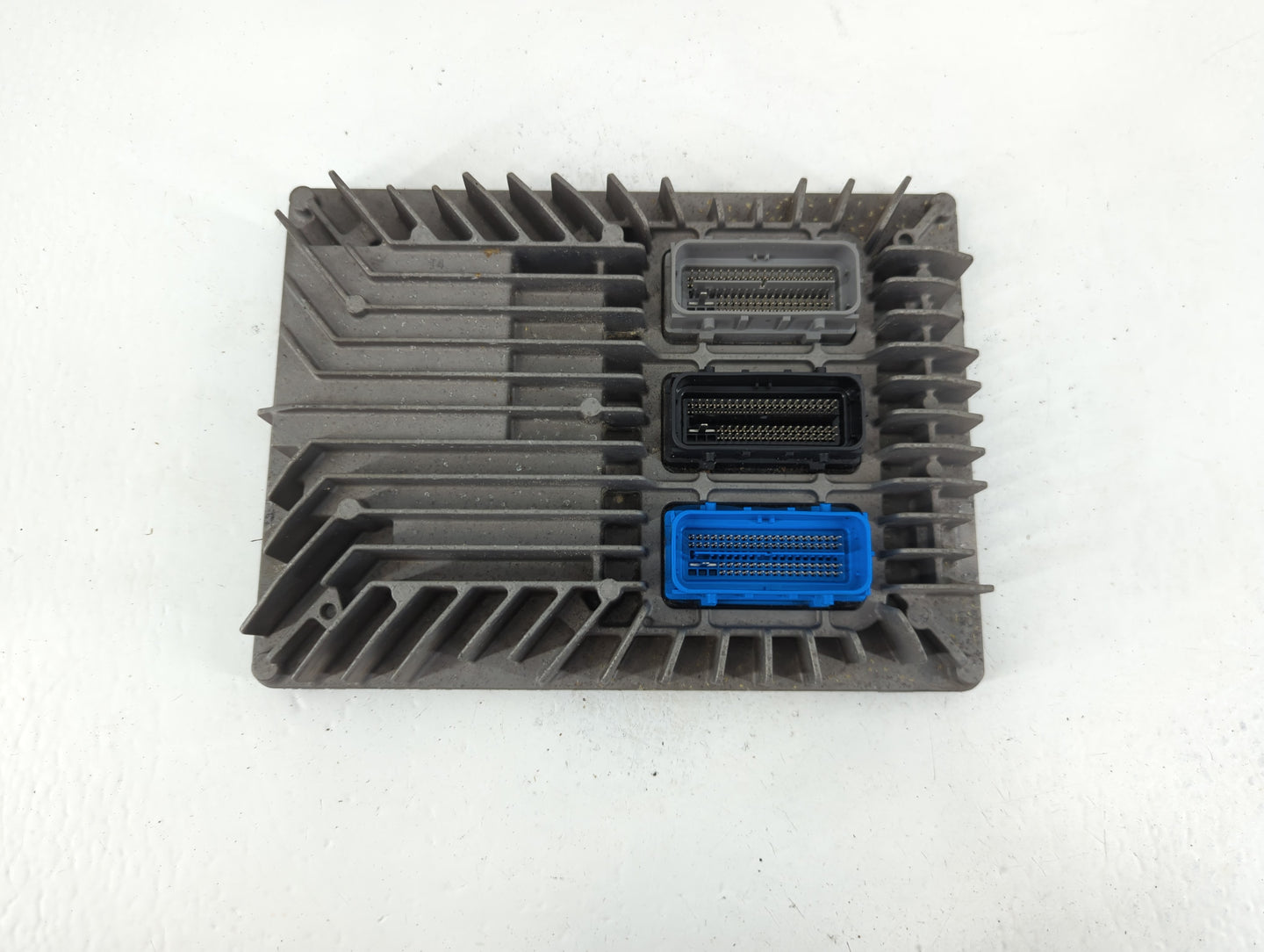 2013-2016 Chevrolet Equinox PCM Engine Control Computer ECU ECM PCU OEM P/N:12651807 Fits Fits 2013 2014 2015 2016 OEM Used 