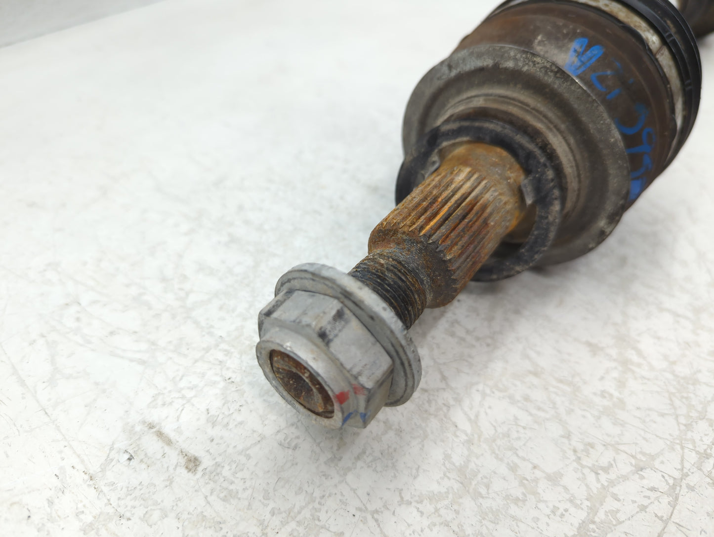 2010-2017 Chevrolet Equinox Axle Shaft Front Passenger Cv C/v - Oemusedautoparts1.com