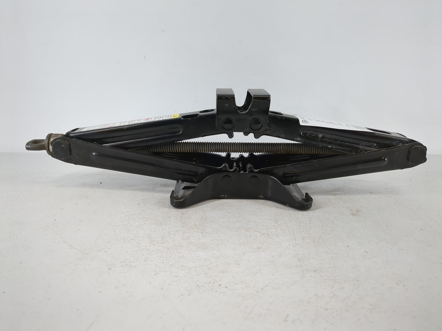 2016 Chevrolet Equinox Spare Scissor Car Jack 1120611 - Oemusedautoparts1.com