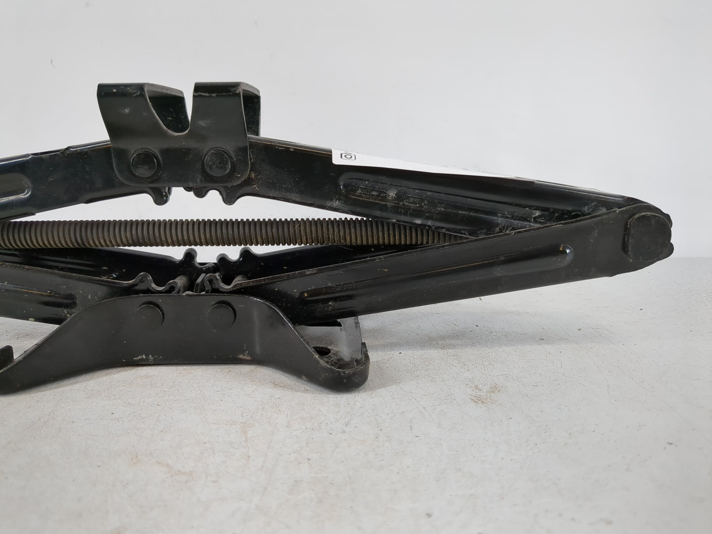 2016 Chevrolet Equinox Spare Scissor Car Jack 1120611 - Oemusedautoparts1.com