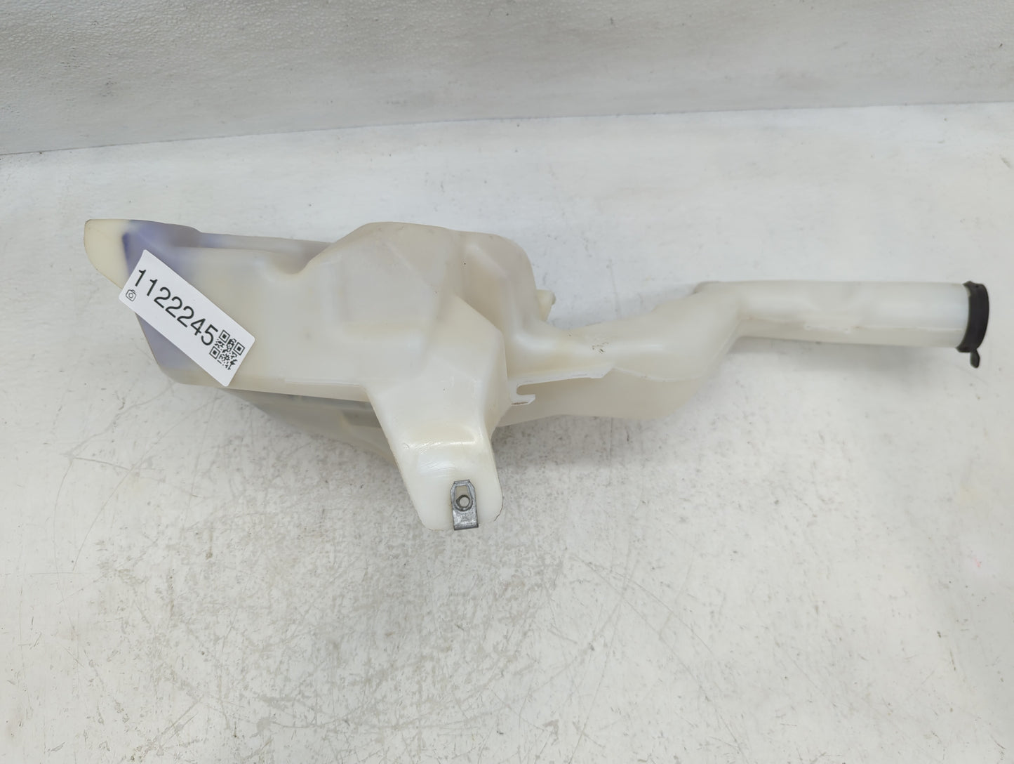 2010-2017 Chevrolet Equinox Windshield Washer Fluid Reservoir Bottle Oem - Oemusedautoparts1.com