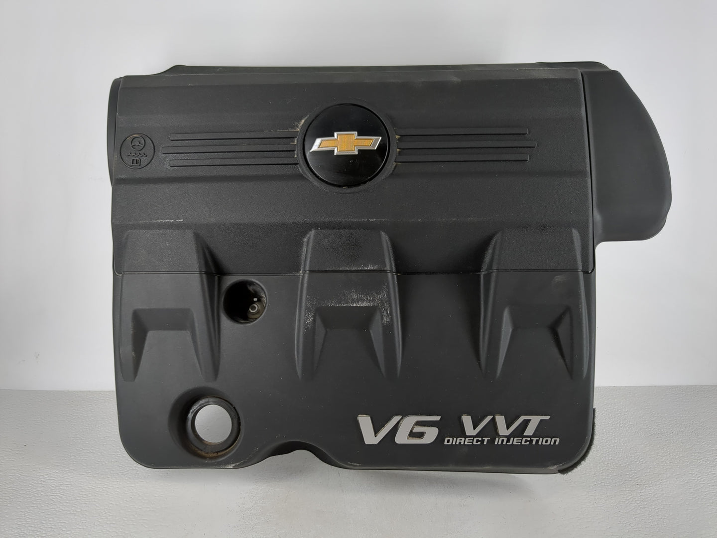2016 Chevrolet Equinox Engine Cover - Oemusedautoparts1.com