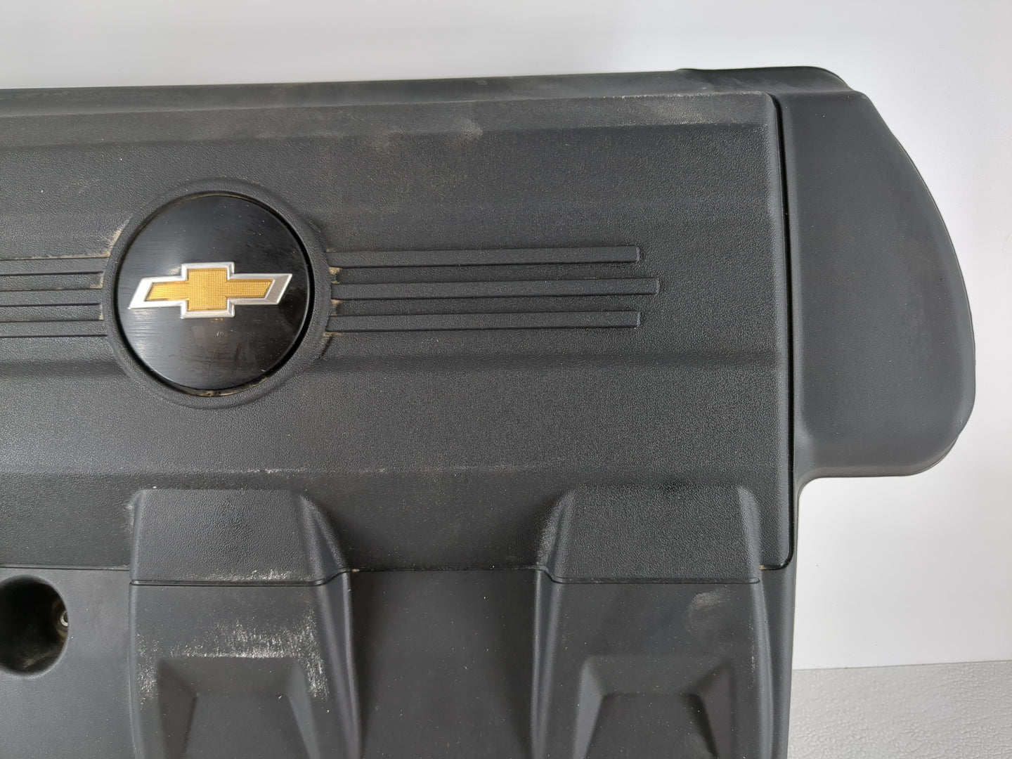 2016 Chevrolet Equinox Engine Cover - Oemusedautoparts1.com