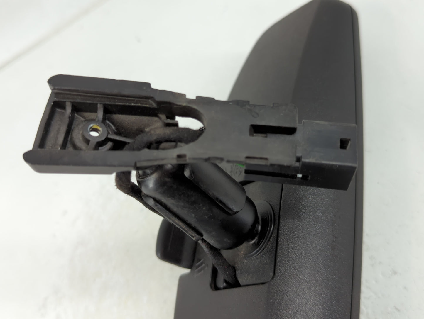 2010-2017 Chevrolet Equinox Interior Rear View Mirror Replacement OEM P/N:IE11026392 IE11046392 Fits OEM Used Auto Parts - O