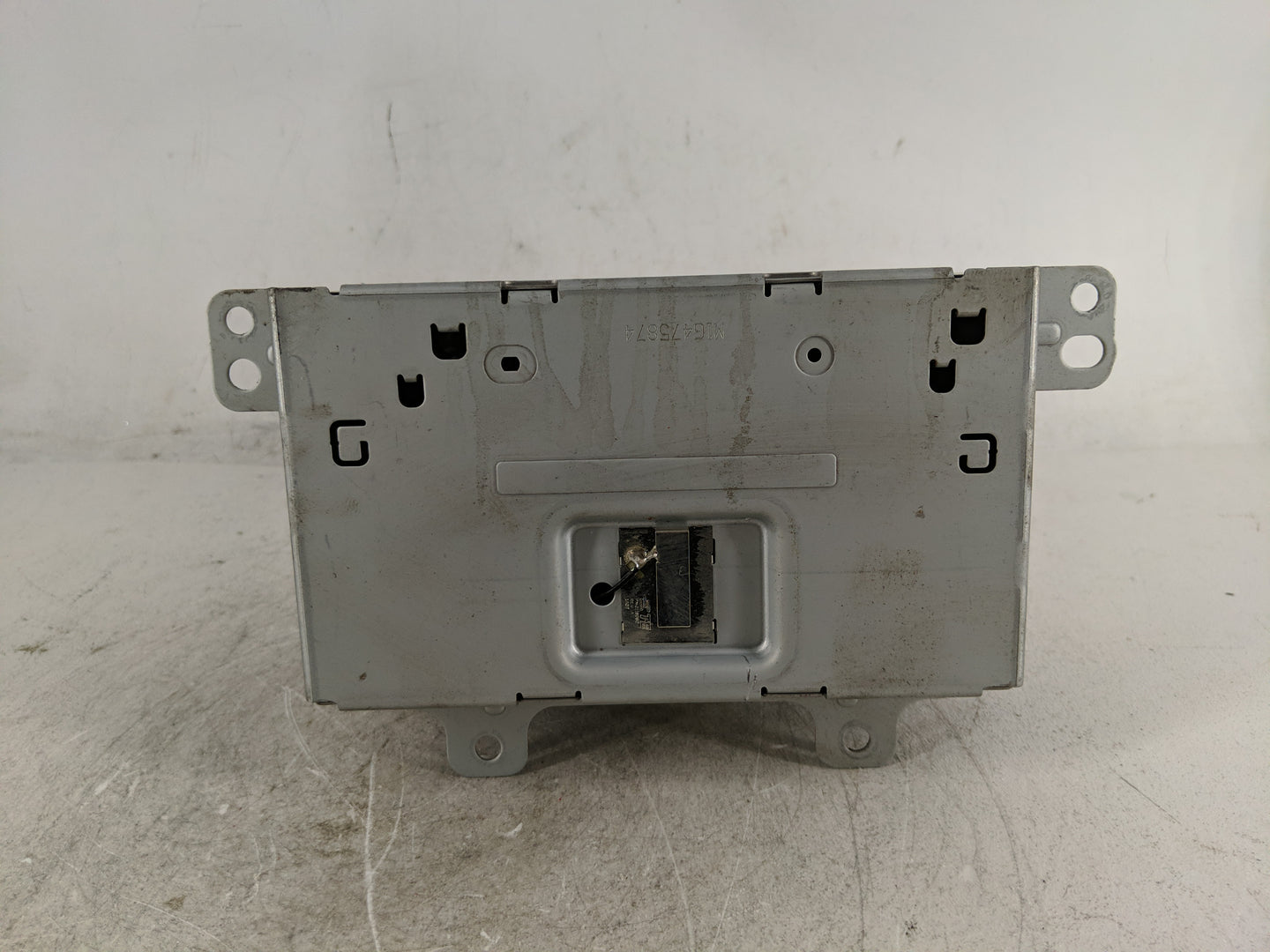 2016 Chevrolet Equinox Radio AM FM Cd Player Receiver Replacement P/N:23289896 Fits Fits 2015 OEM Used Auto Parts - Oemuseda