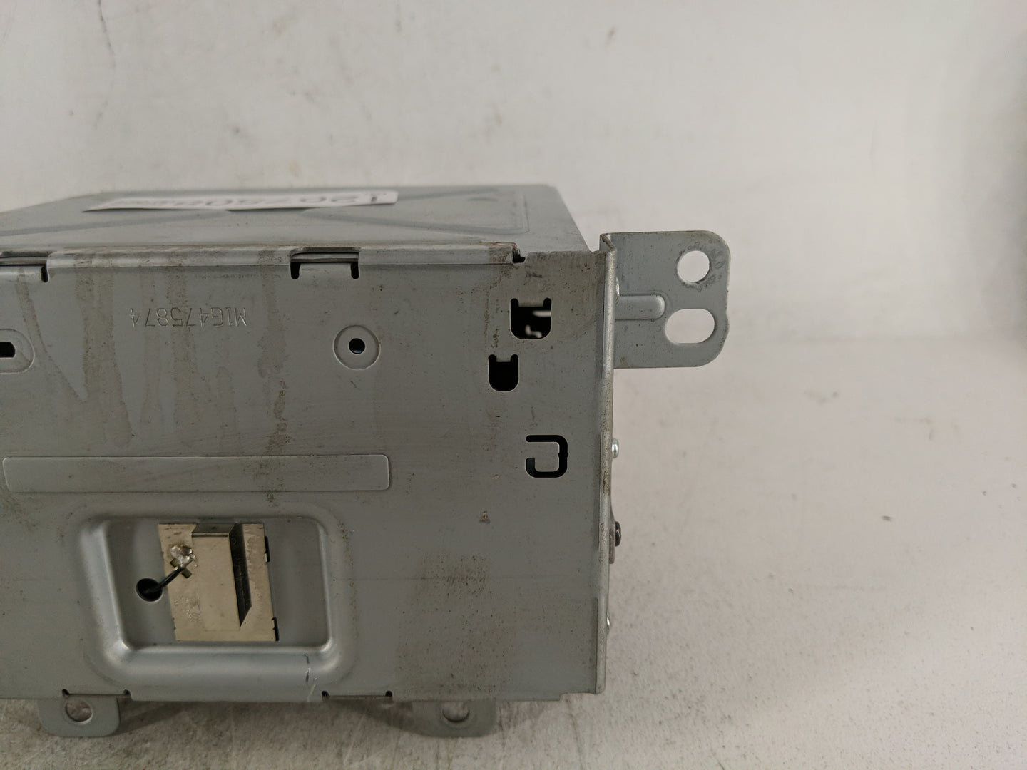 2016 Chevrolet Equinox Radio AM FM Cd Player Receiver Replacement P/N:23289896 Fits Fits 2015 OEM Used Auto Parts - Oemuseda