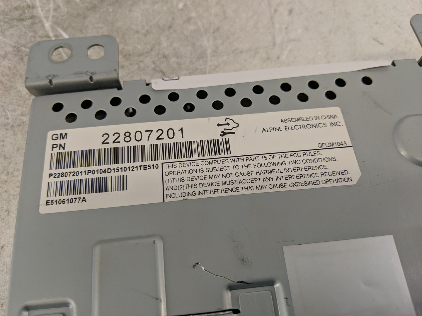 2016 Chevrolet Equinox Radio AM FM Cd Player Receiver Replacement P/N:22807201 Fits OEM Used Auto Parts - Oemusedautoparts1.