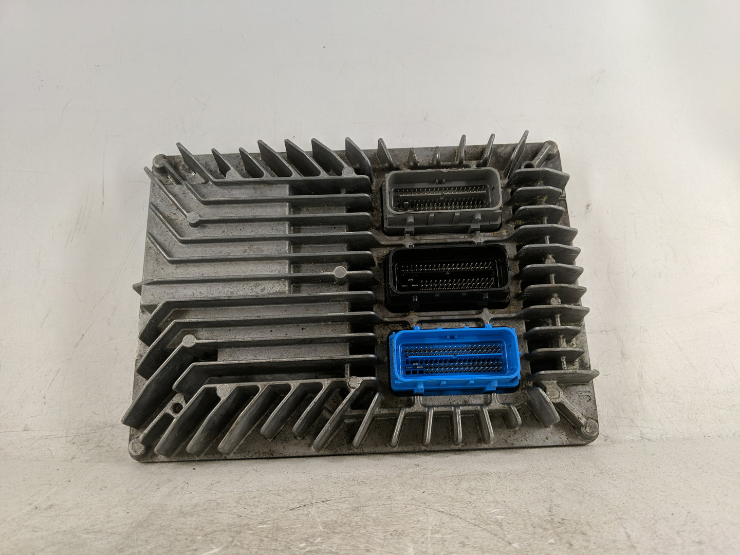 2013-2016 Chevrolet Equinox PCM Engine Control Computer ECU ECM PCU OEM P/N:E39A12651807 Fits Fits 2013 2014 2015 2016 OEM U