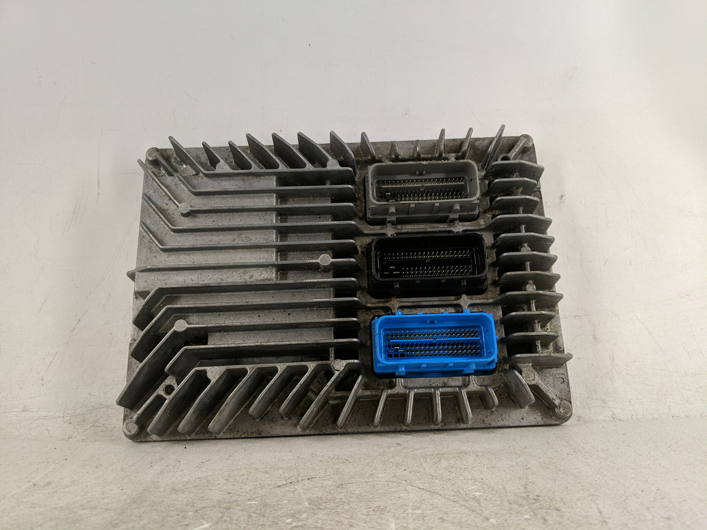 2013-2016 Chevrolet Equinox PCM Engine Control Computer ECU ECM PCU OEM P/N:E39A12651807 Fits Fits 2013 2014 2015 2016 OEM U
