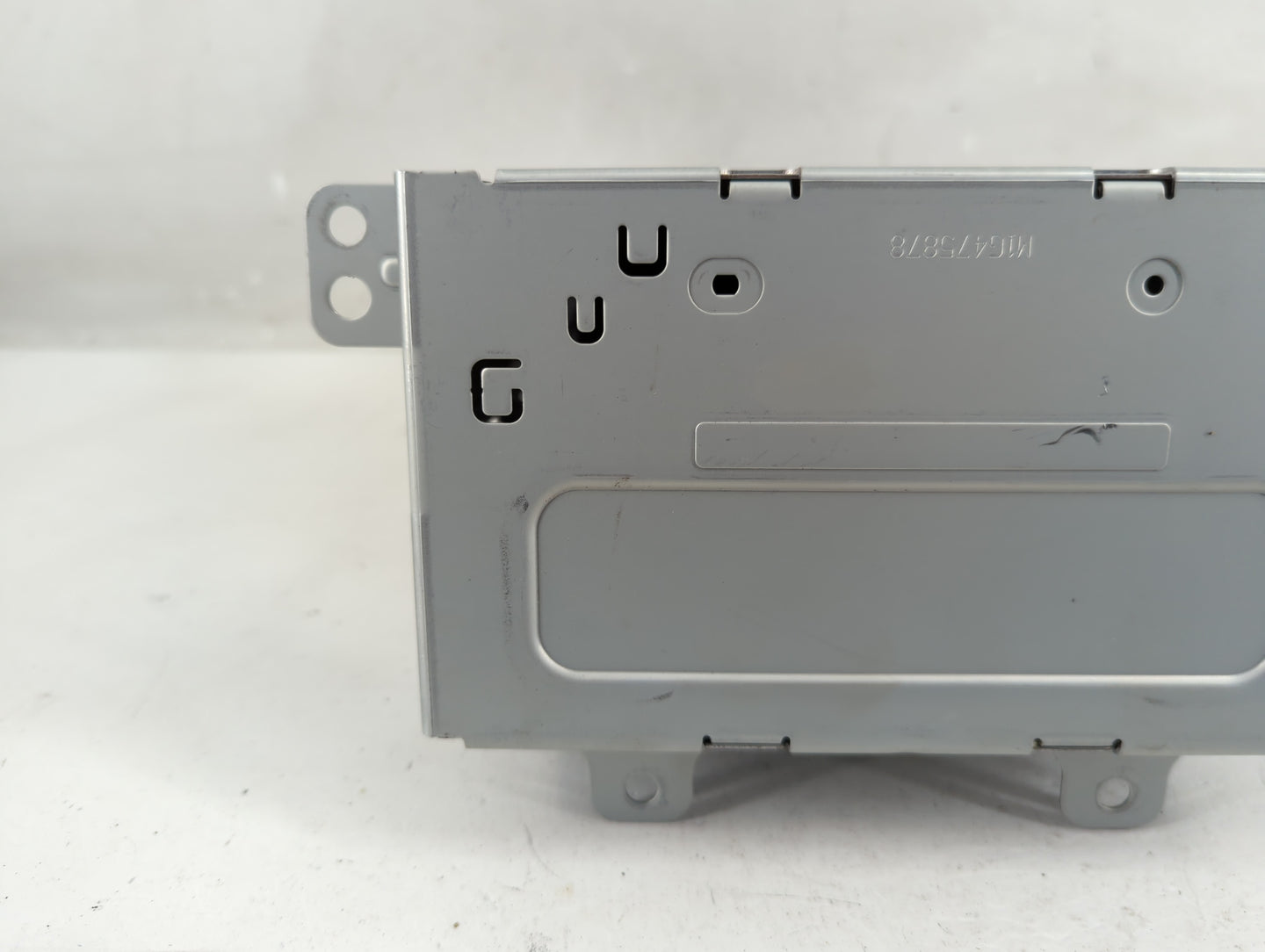 2016 Chevrolet Equinox Radio AM FM Cd Player Receiver Replacement P/N:84026072 Fits OEM Used Auto Parts - Oemusedautoparts1.