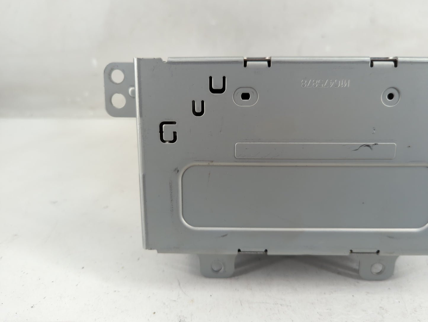 2016 Chevrolet Equinox Radio AM FM Cd Player Receiver Replacement P/N:84026072 Fits OEM Used Auto Parts - Oemusedautoparts1.