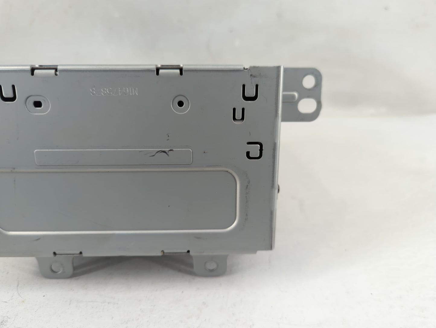 2016 Chevrolet Equinox Radio AM FM Cd Player Receiver Replacement P/N:84026072 Fits OEM Used Auto Parts - Oemusedautoparts1.