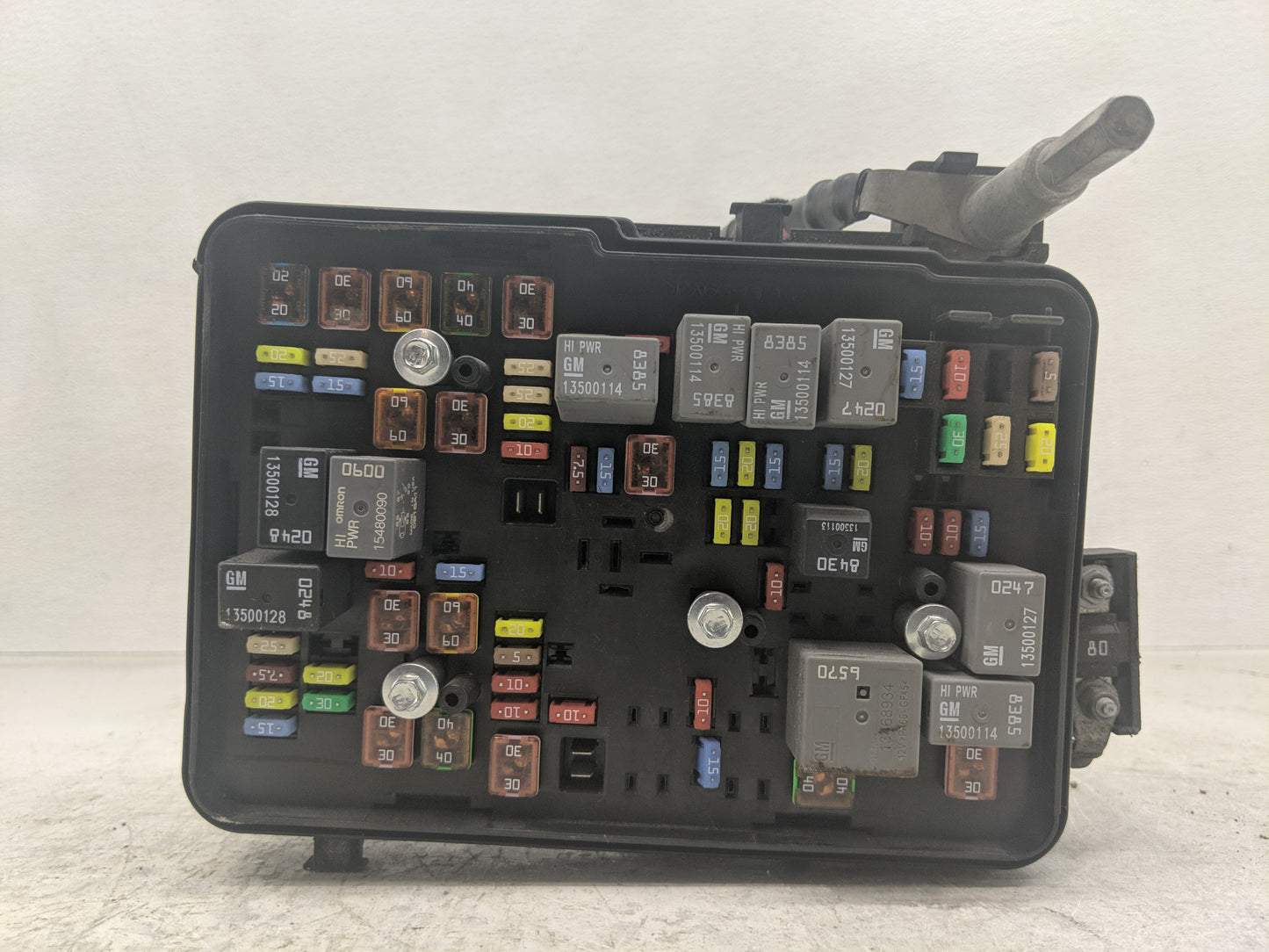 2016-2017 Chevrolet Equinox Fusebox Fuse Box Panel Relay Module P/N:84080470 01 Fits Fits 2016 2017 OEM Used Auto Parts - Oe