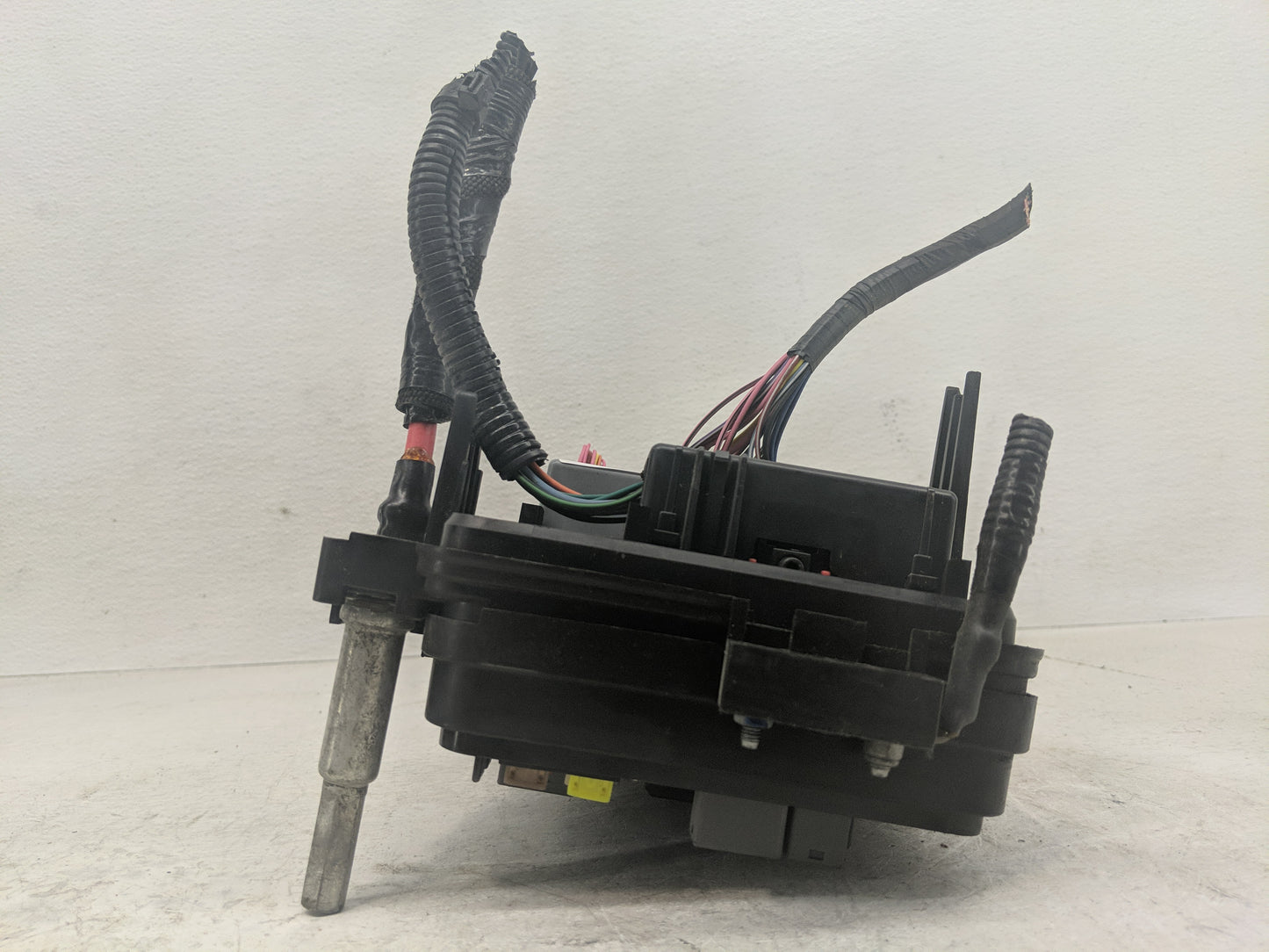 2016-2017 Chevrolet Equinox Fusebox Fuse Box Panel Relay Module P/N:84080470 01 Fits Fits 2016 2017 OEM Used Auto Parts - Oe