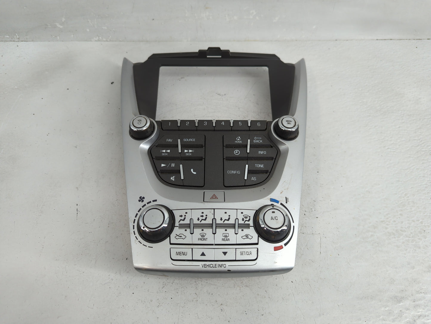 2016-2017 Chevrolet Equinox Radio Control Panel - Oemusedautoparts1.com