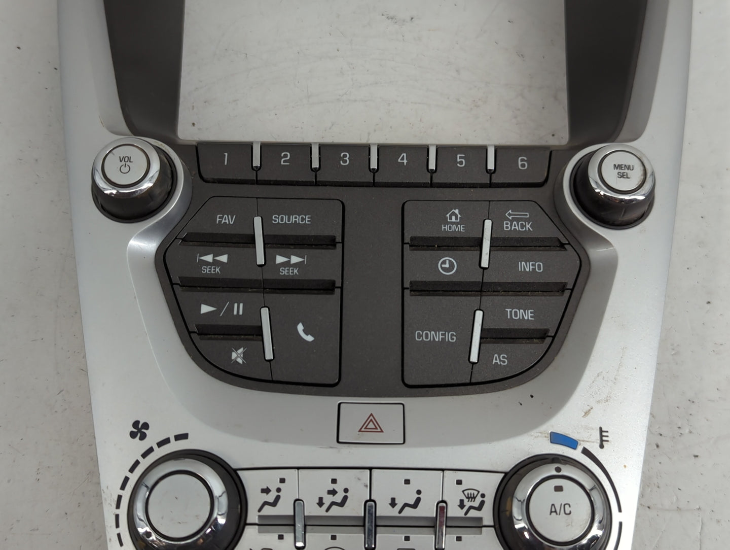 2016-2017 Chevrolet Equinox Radio Control Panel - Oemusedautoparts1.com