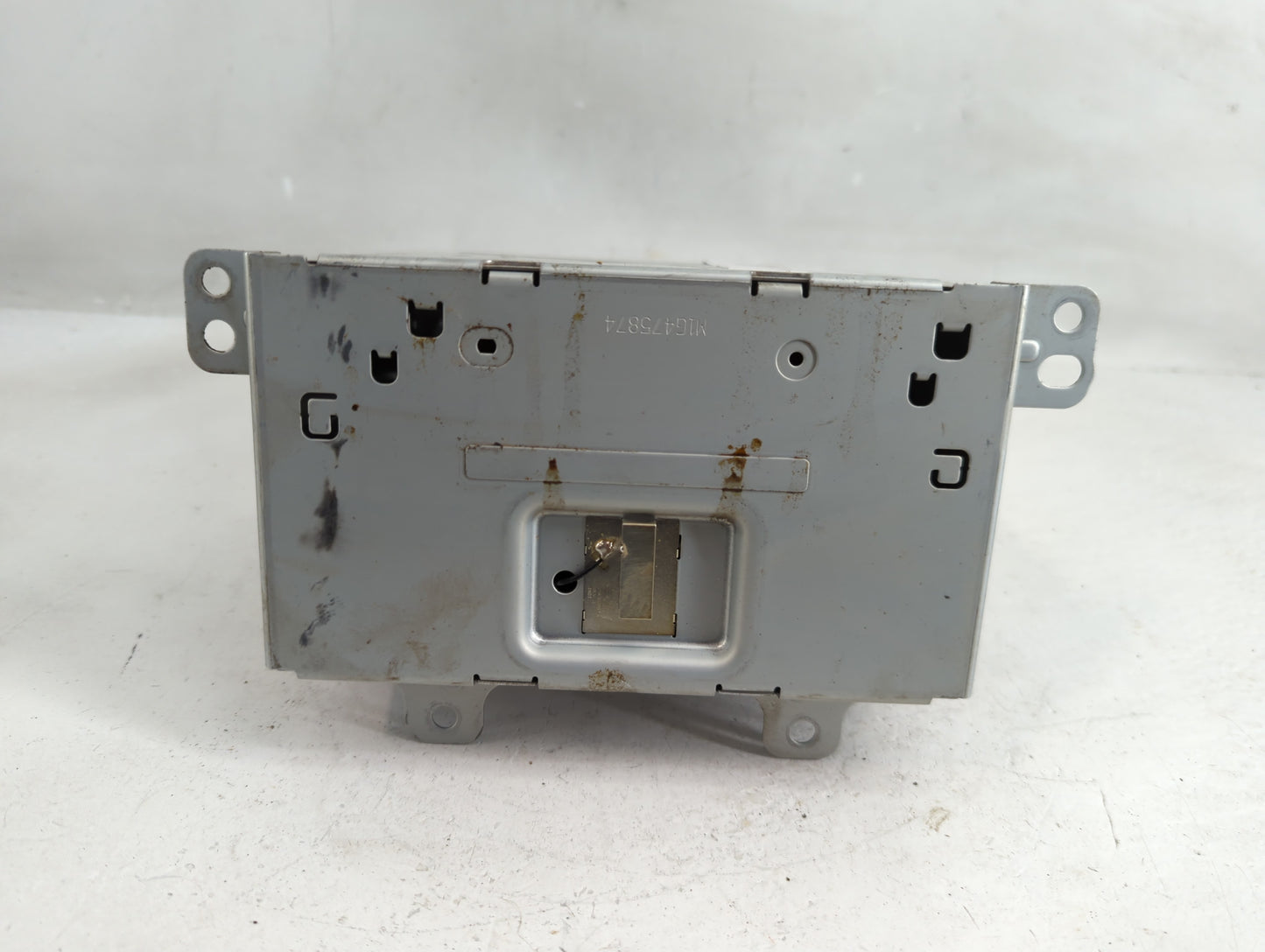 2016 Chevrolet Equinox Radio AM FM Cd Player Receiver Replacement P/N:84026074 Fits OEM Used Auto Parts - Oemusedautoparts1.