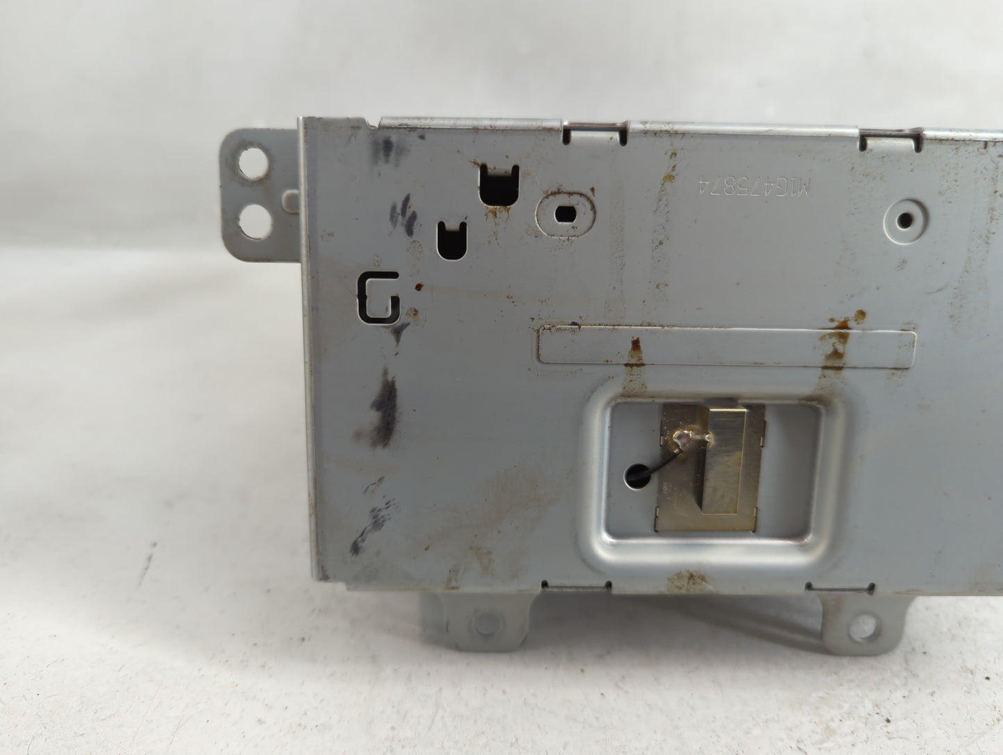 2016 Chevrolet Equinox Radio AM FM Cd Player Receiver Replacement P/N:84026074 Fits OEM Used Auto Parts - Oemusedautoparts1.