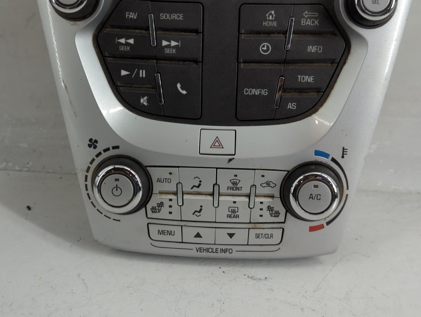 2016 Chevrolet Equinox Radio AM FM Cd Player Receiver Replacement P/N:23334978 Fits OEM Used Auto Parts - Oemusedautoparts1.