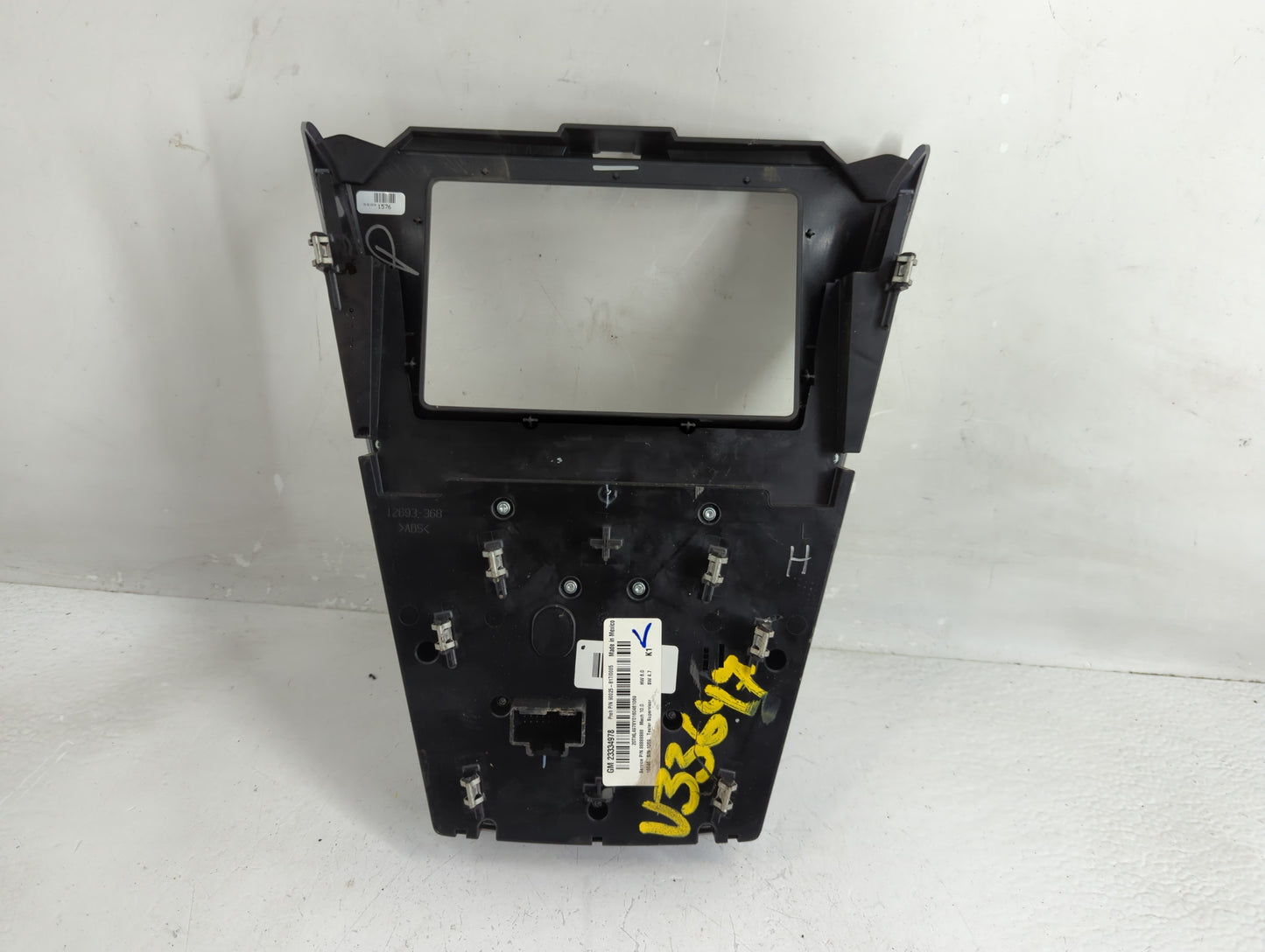 2016 Chevrolet Equinox Radio AM FM Cd Player Receiver Replacement P/N:23334978 Fits OEM Used Auto Parts - Oemusedautoparts1.