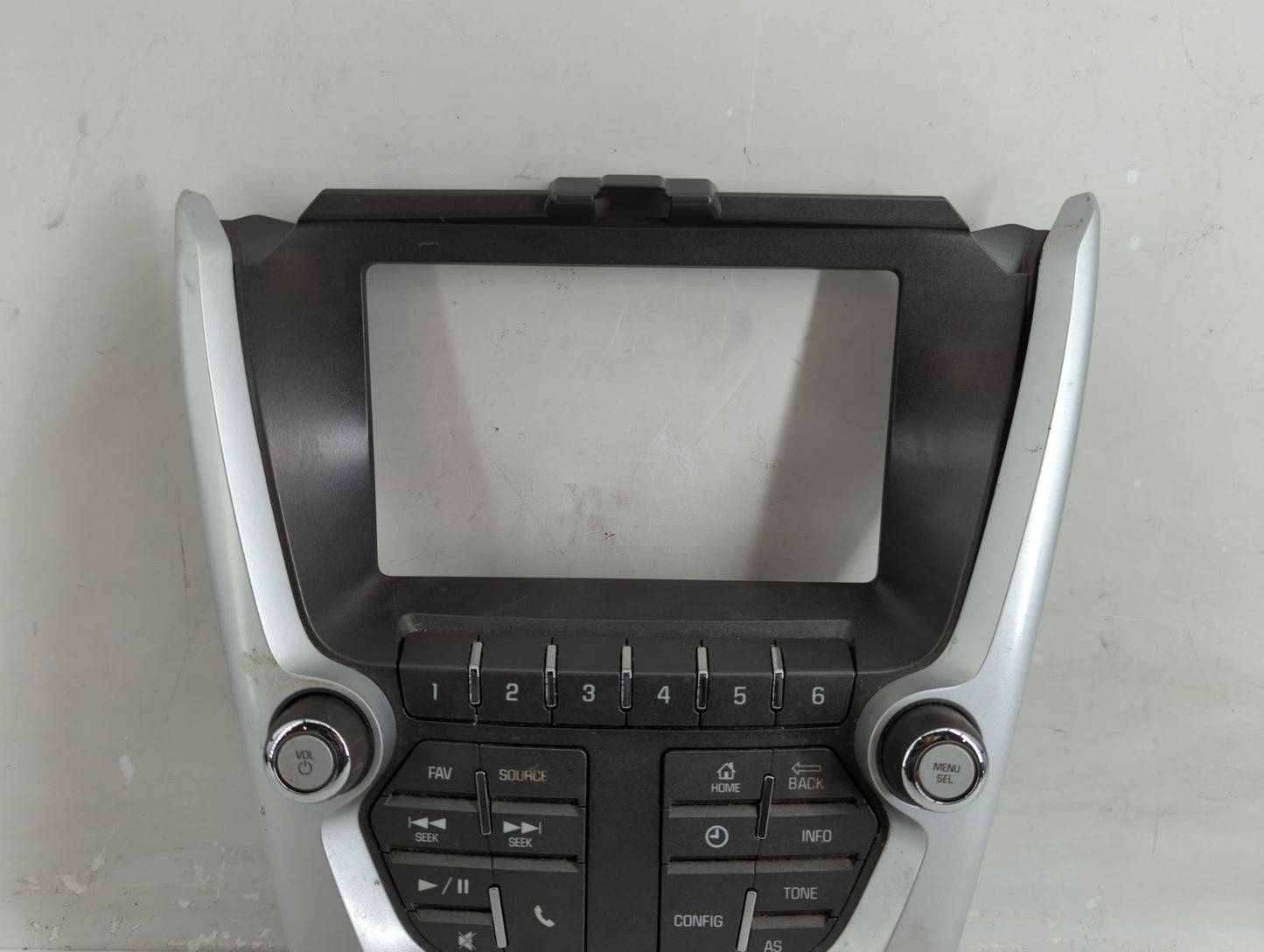 2016 Chevrolet Equinox Radio AM FM Cd Player Receiver Replacement P/N:84096689 90025-817 Fits OEM Used Auto Parts - Oemuseda