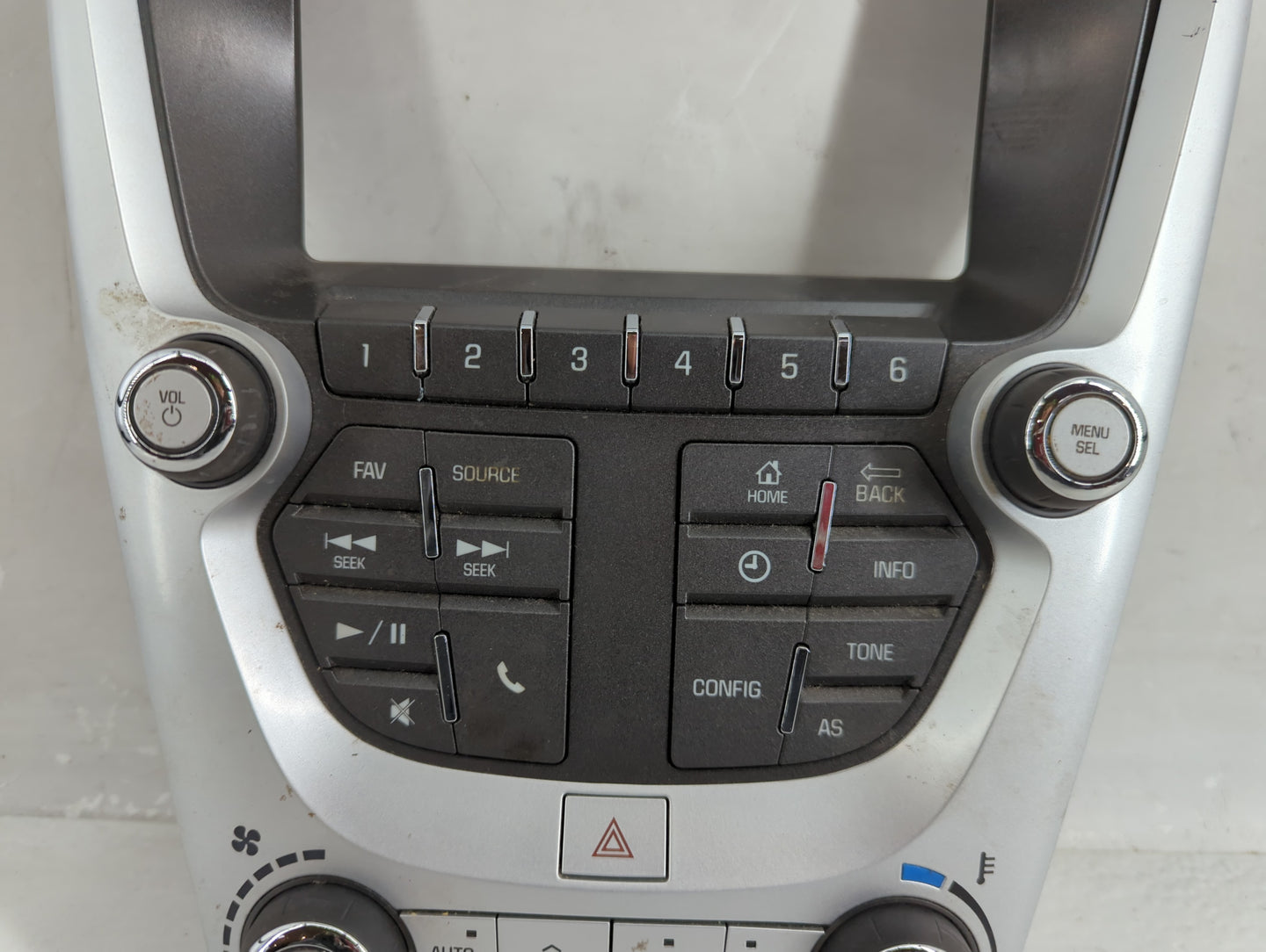2016 Chevrolet Equinox Radio AM FM Cd Player Receiver Replacement P/N:84096689 90025-817 Fits OEM Used Auto Parts - Oemuseda