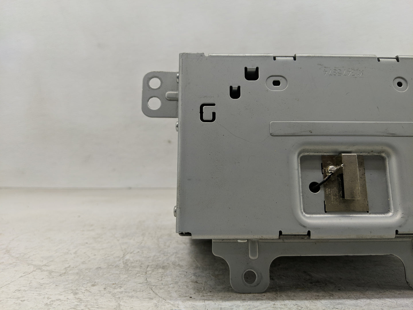 2016 Chevrolet Equinox Radio AM FM Cd Player Receiver Replacement P/N:84026073 Fits OEM Used Auto Parts - Oemusedautoparts1.