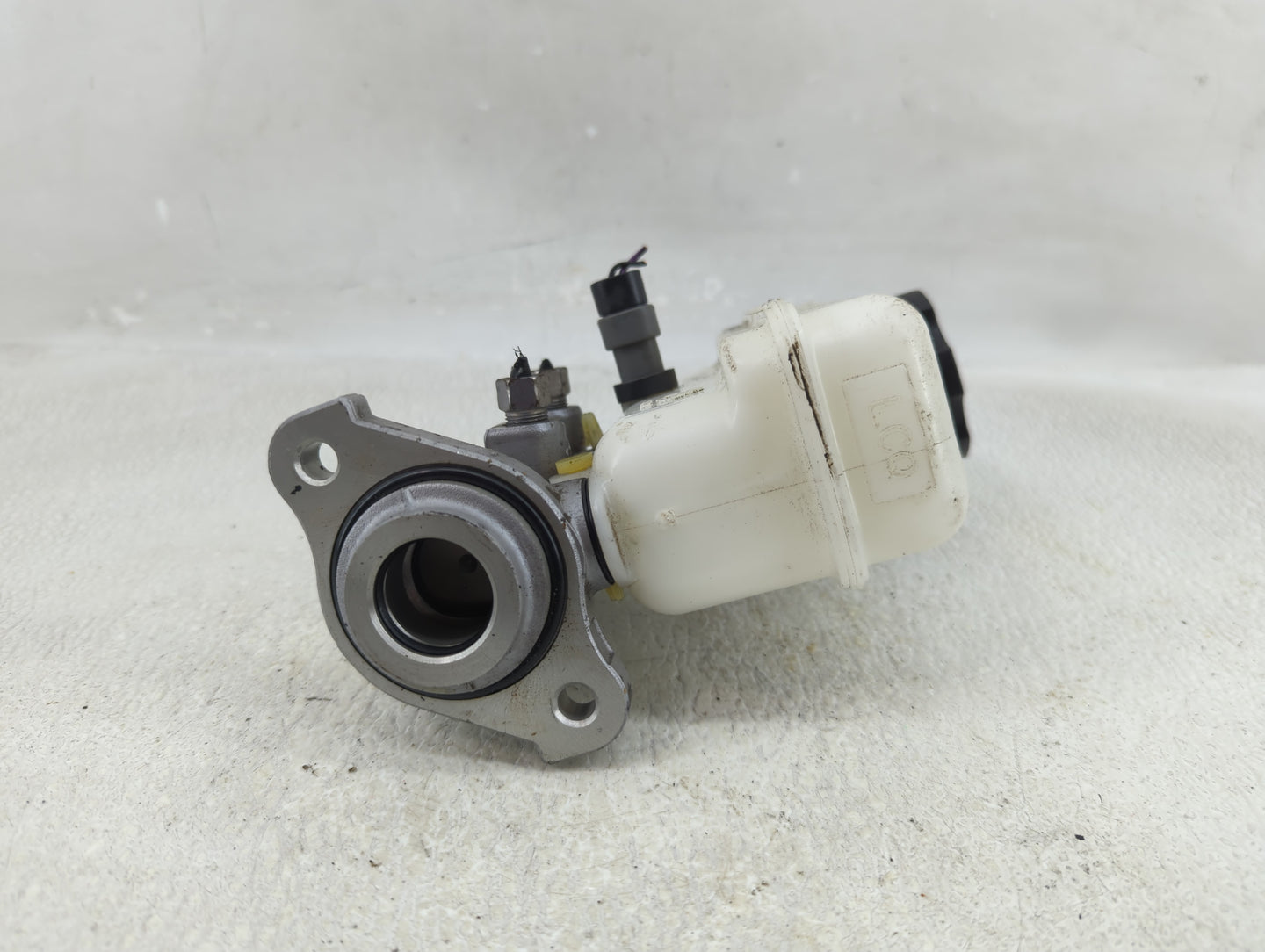 2011-2017 Chevrolet Equinox Brake Master Cylinder - Oemusedautoparts1.com