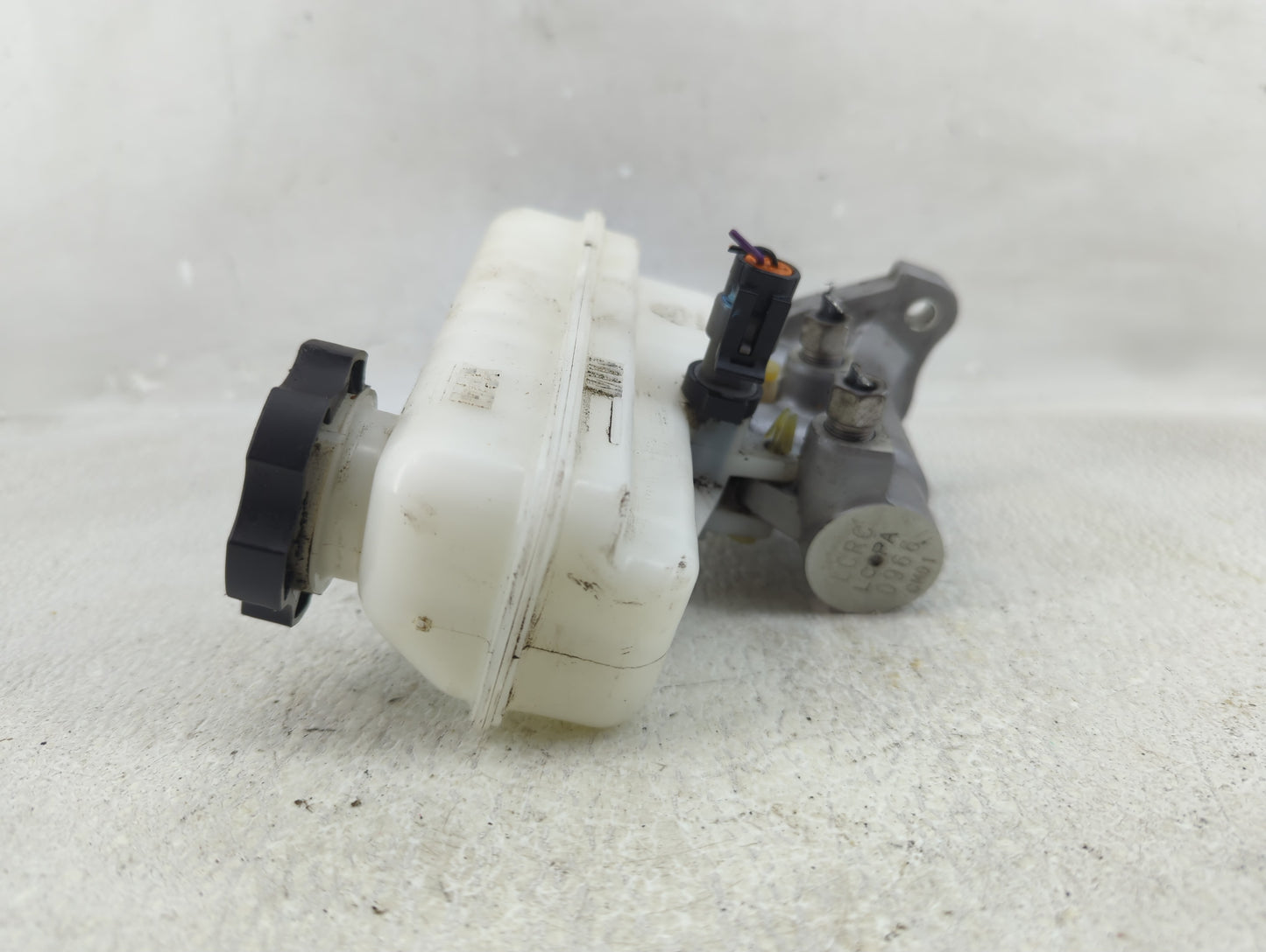 2011-2017 Chevrolet Equinox Brake Master Cylinder - Oemusedautoparts1.com