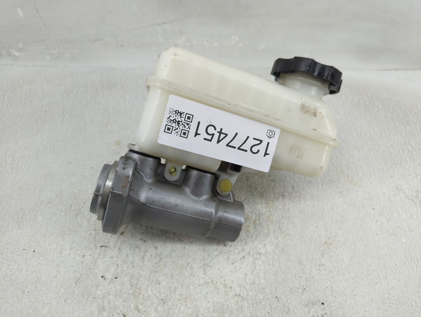 2011-2017 Chevrolet Equinox Brake Master Cylinder - Oemusedautoparts1.com