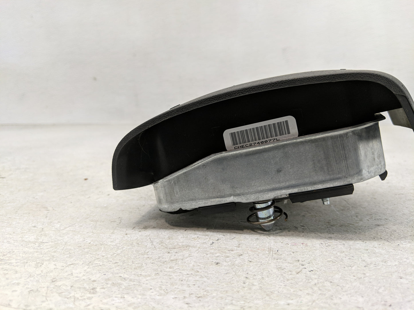 2010-2017 Chevrolet Equinox Air Bag Driver Left Steering Wheel Mounted Fits Fits 2010 2011 2012 2013 2014 2015 2016 2017 OEM
