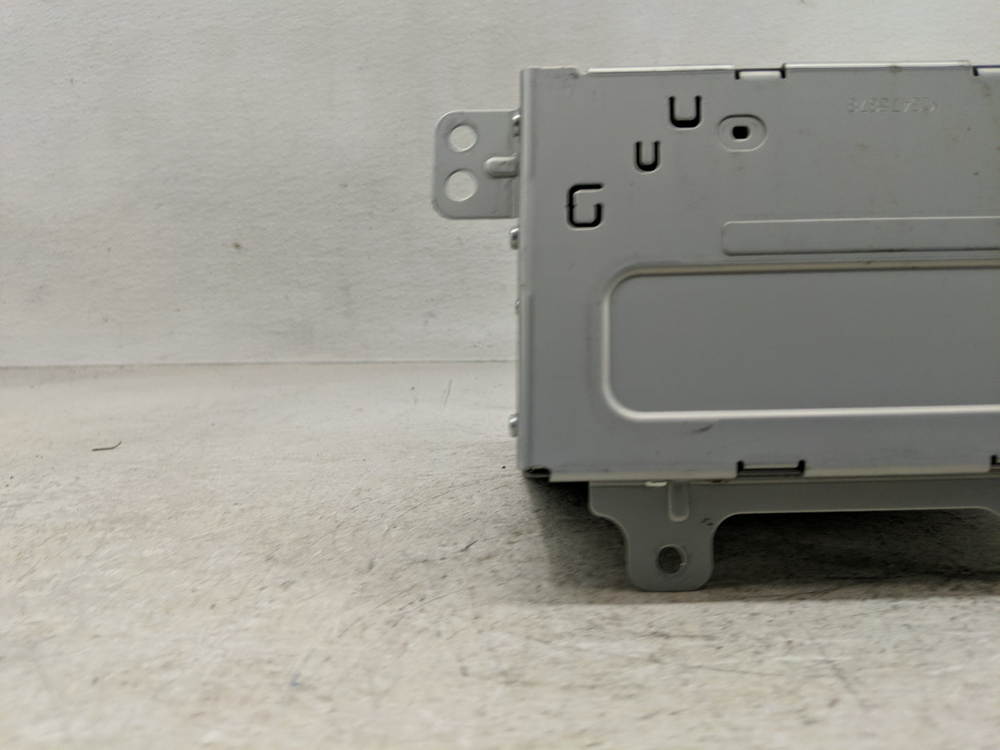 2016 Chevrolet Equinox Radio AM FM Cd Player Receiver Replacement P/N:84026072 Fits OEM Used Auto Parts - Oemusedautoparts1.