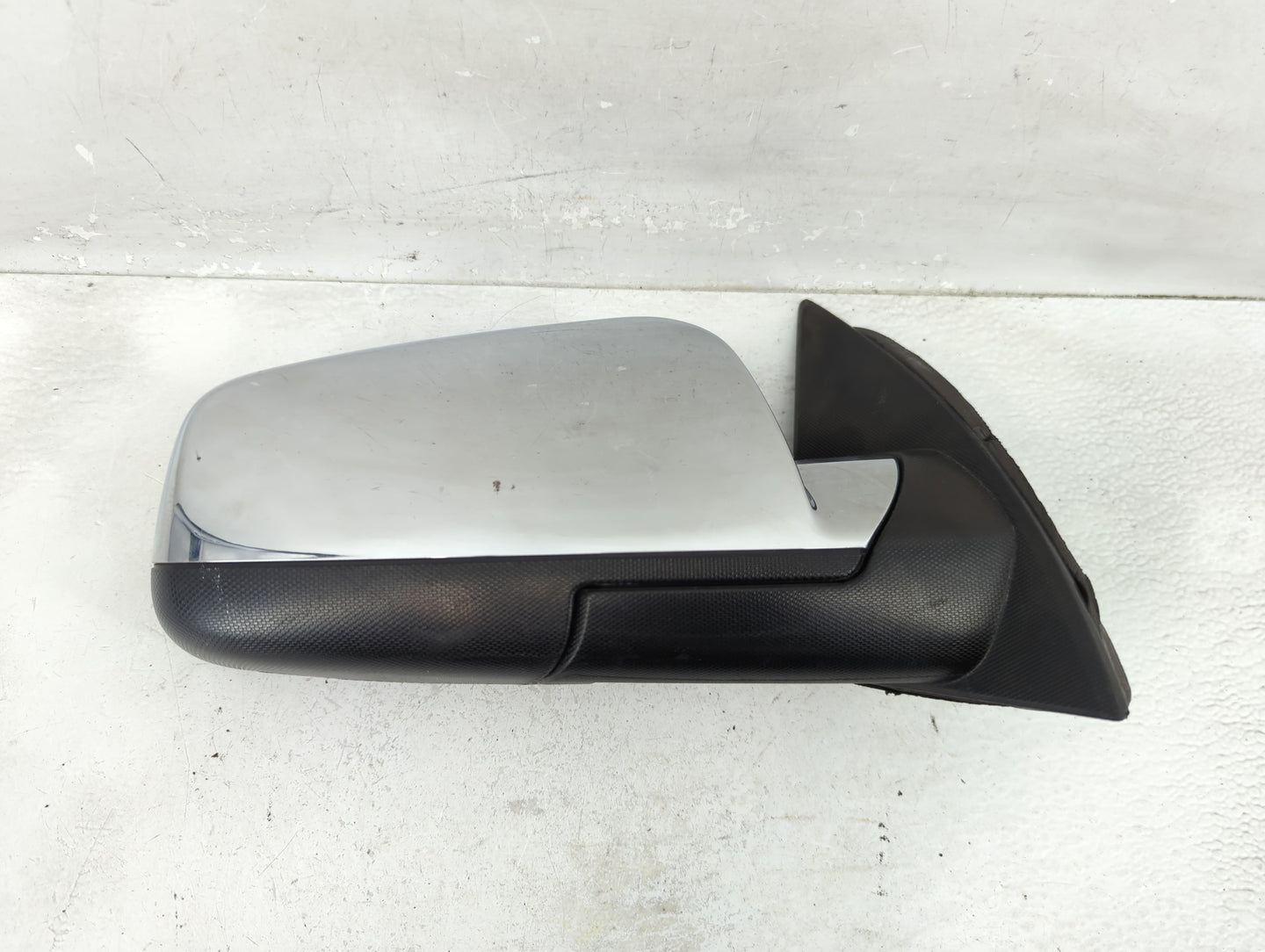 2016-2017 Chevrolet Equinox Passenger Side View Mirror - Right Door Mirror OEM Used - Oemusedautoparts1.com