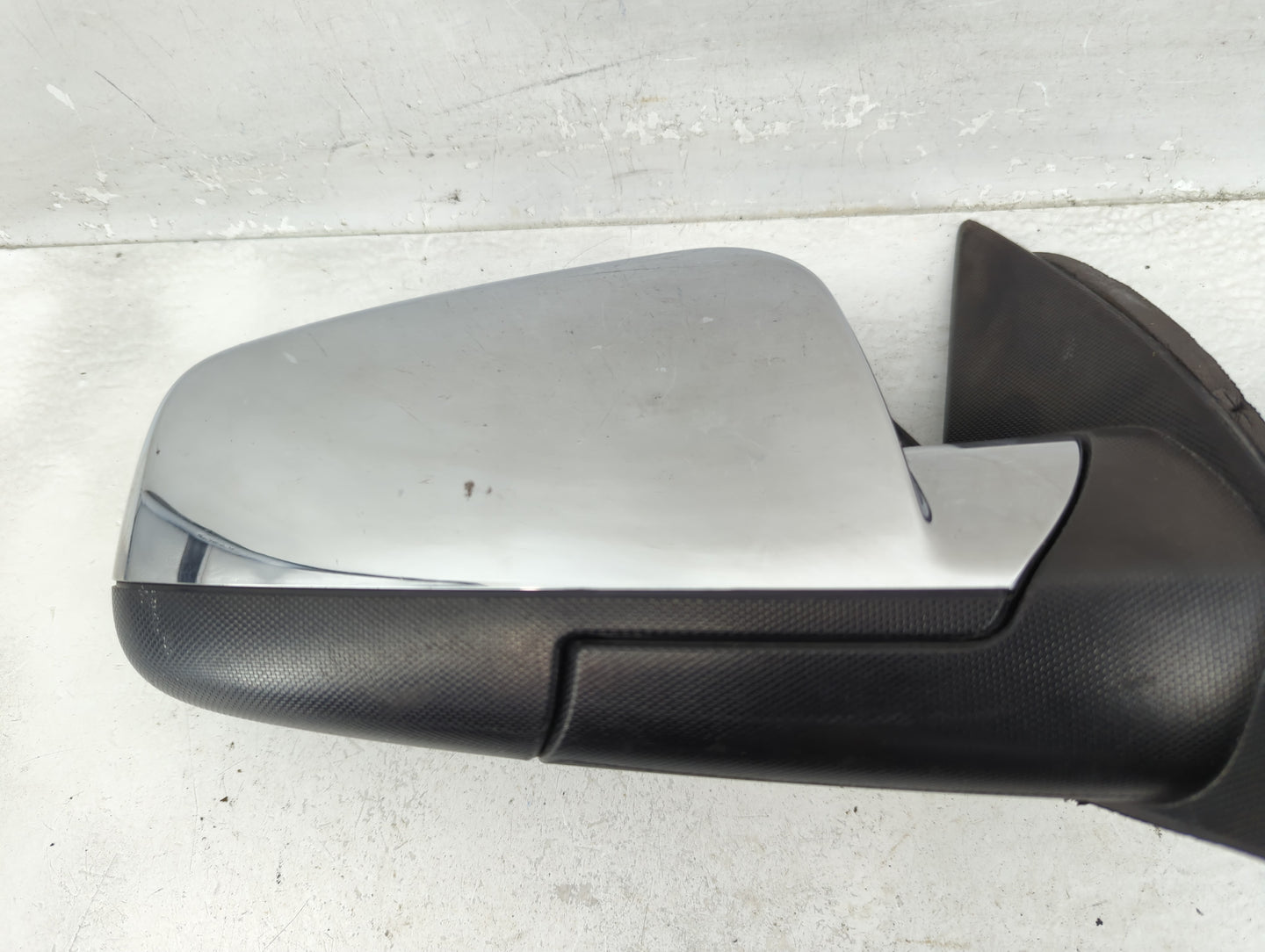 2016-2017 Chevrolet Equinox Passenger Side View Mirror - Right Door Mirror OEM Used - Oemusedautoparts1.com