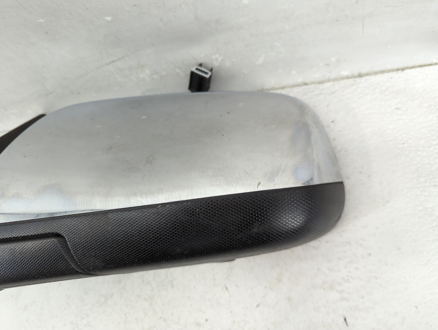 2016-2017 Chevrolet Equinox Driver Side View Mirror - Left Door Mirror OEM Used - Oemusedautoparts1.com