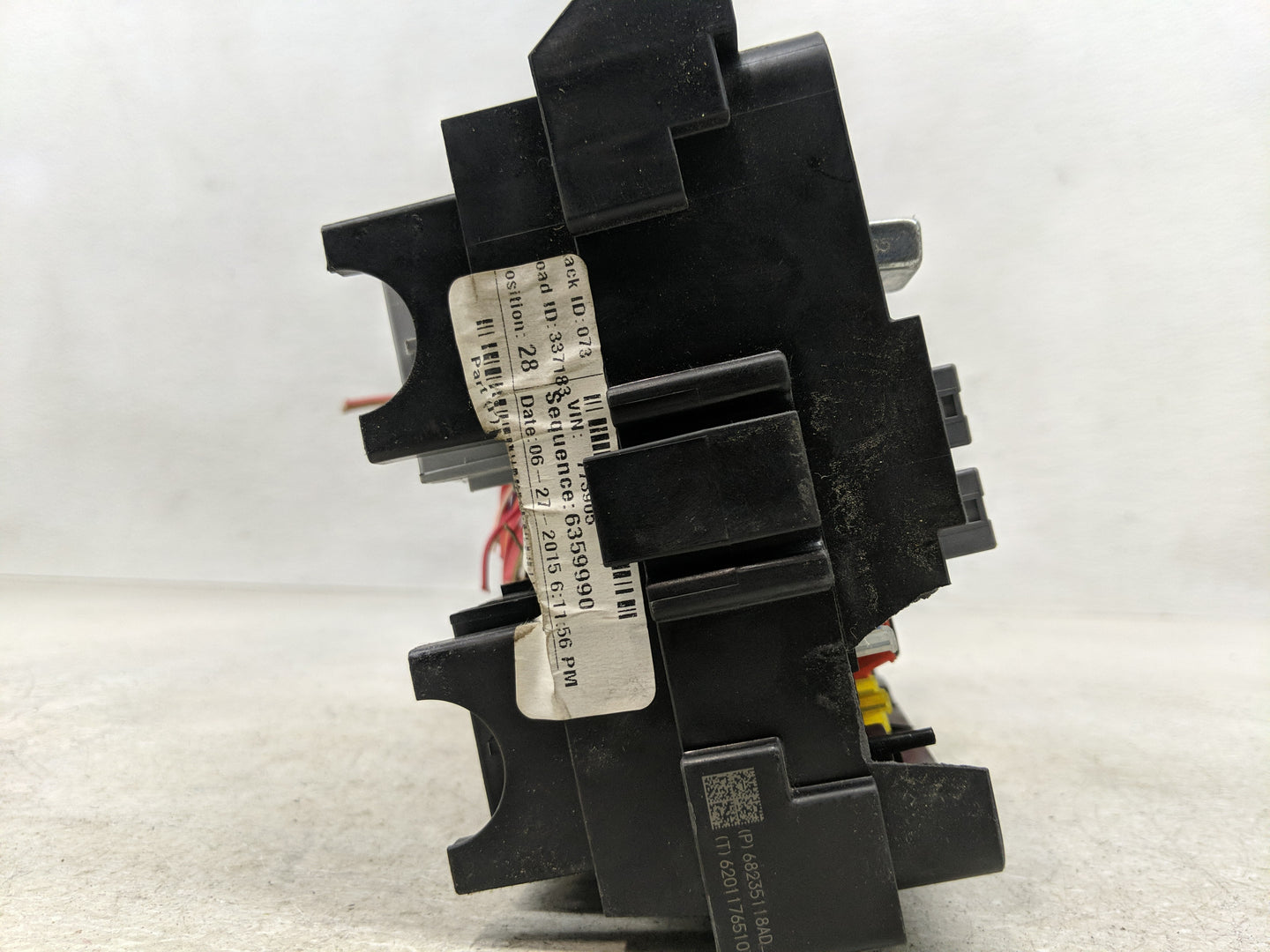 2013-2016 Chevrolet Equinox Fusebox Fuse Box Panel Relay Module P/N:22929763 _01 Fits Fits 2013 2014 2015 2016 OEM Used Auto