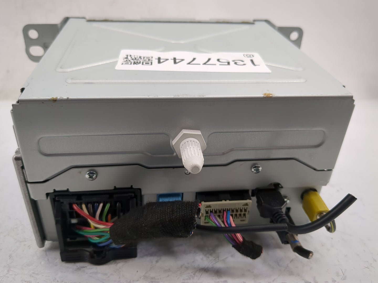 2016 Chevrolet Equinox Radio AM FM Cd Player Receiver Replacement P/N:23289896 Fits Fits 2015 OEM Used Auto Parts - Oemuseda