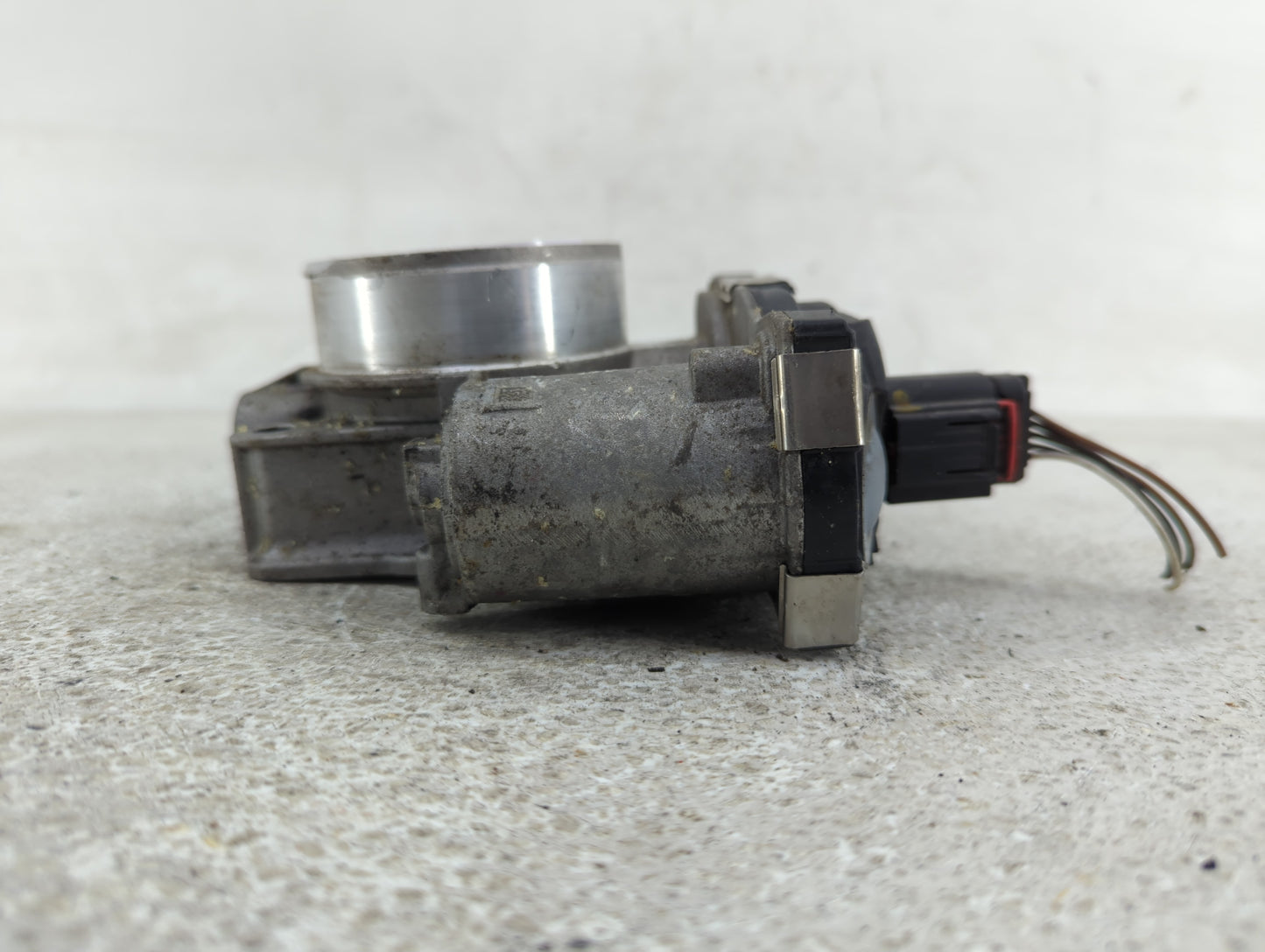 2016-2017 Chevrolet Equinox Throttle Body P/N:343.5.AA.12669146AA Fits Fits 2016 2017 OEM Used Auto Parts - Oemusedautoparts