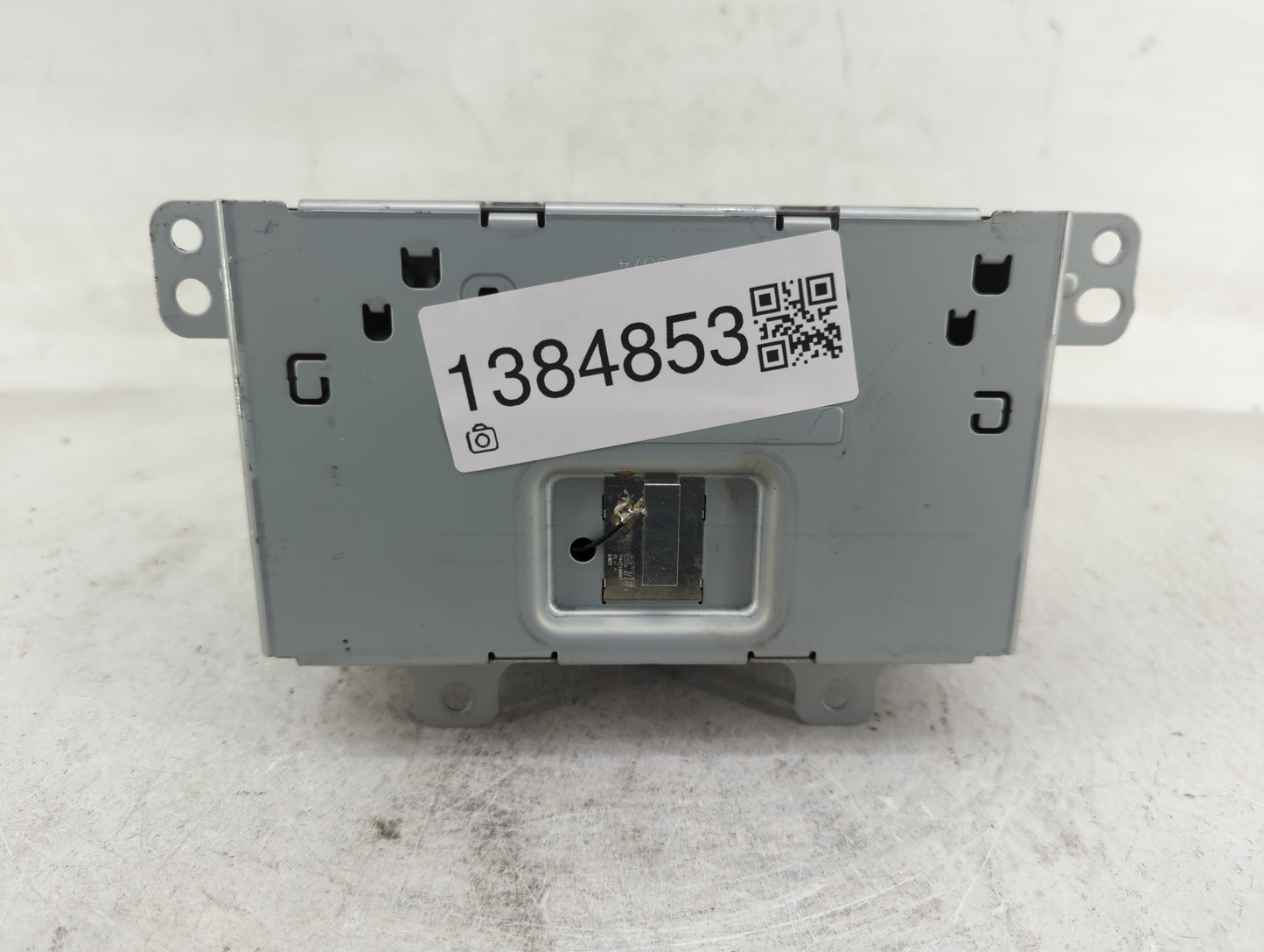 2016-2017 Chevrolet Equinox Radio AM FM Cd Player Receiver Replacement P/N:84026074 Fits Fits 2016 2017 OEM Used Auto Parts 