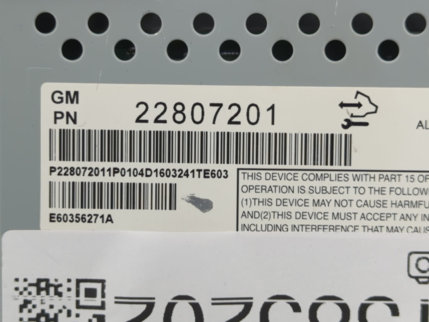 2016 Chevrolet Equinox Radio AM FM Cd Player Receiver Replacement P/N:22807201 Fits OEM Used Auto Parts - Oemusedautoparts1.