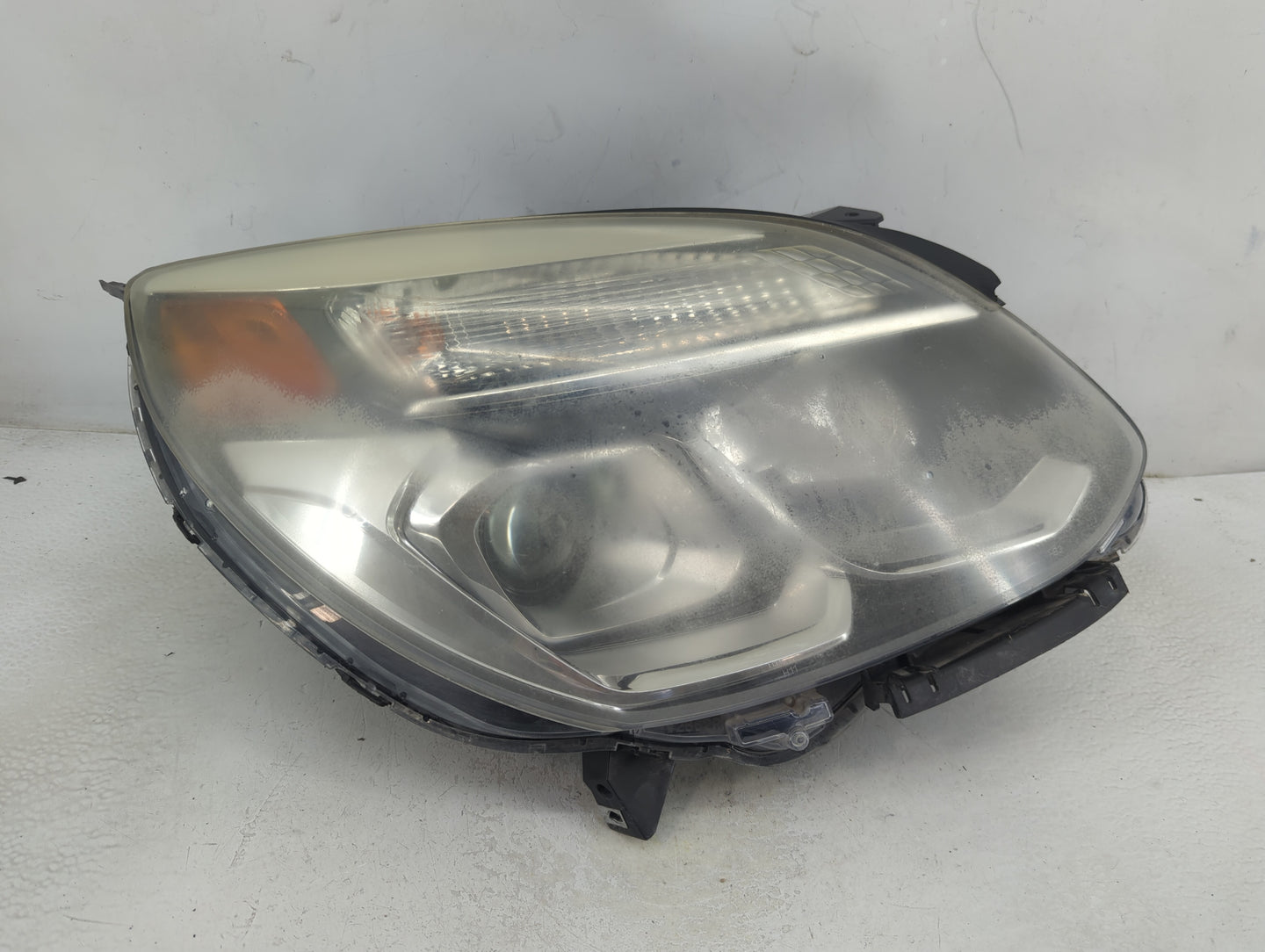 2016-2017 Chevrolet Equinox Tail Light Assembly Passenger Right OEM P/N:23342702 84009751 Fits Fits 2016 2017 OEM Used Auto 
